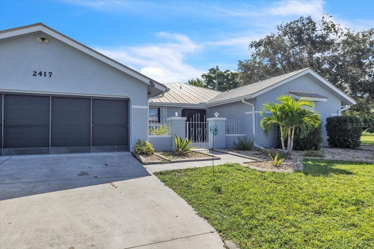 2417 MAGDALINA DR