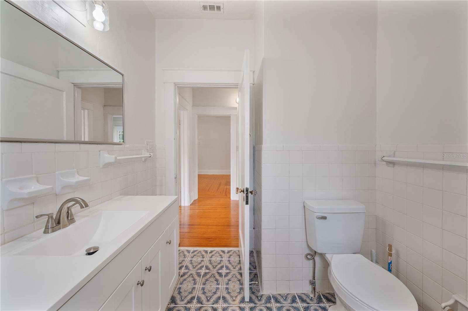 Full bathroom - 816 S INGRAHAM AVE, LAKELAND