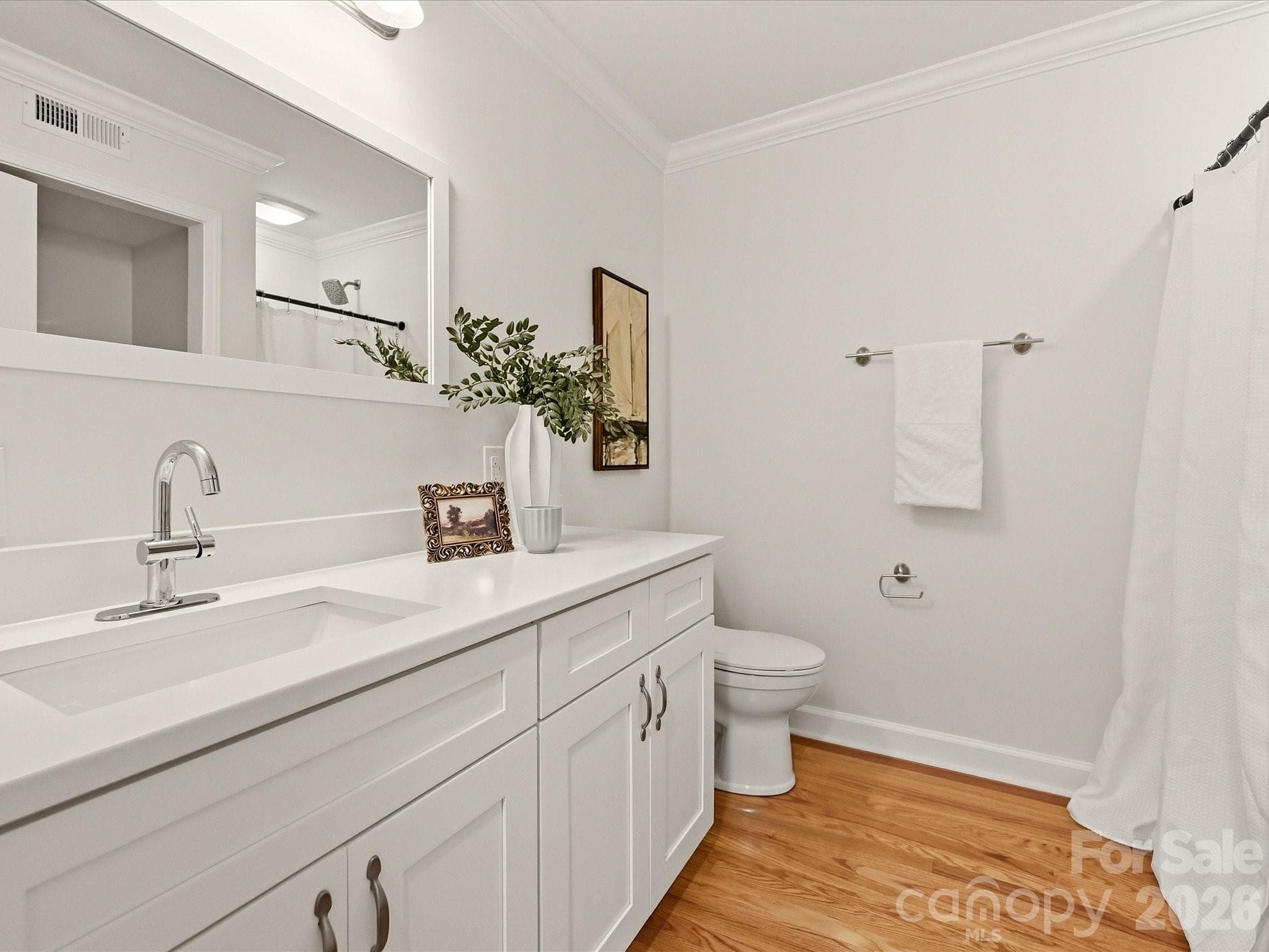 Full bath on the main floor! - 20845 Lagoona Drive, Cornelius
