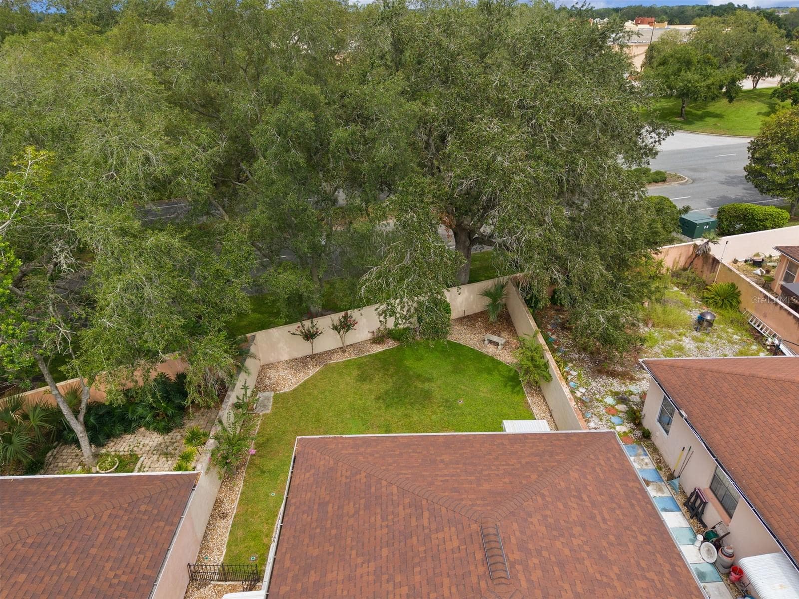 Single Family Residence at 1023 AVALON AVE, THE VILLAGES, photo 18 of 21
