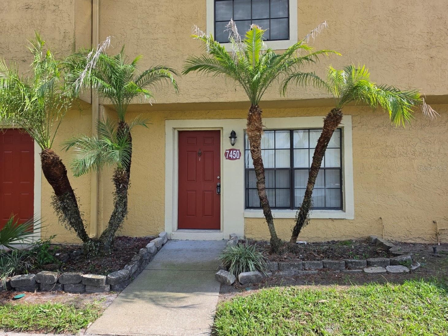 7450 WYNNEWOOD SQ #189