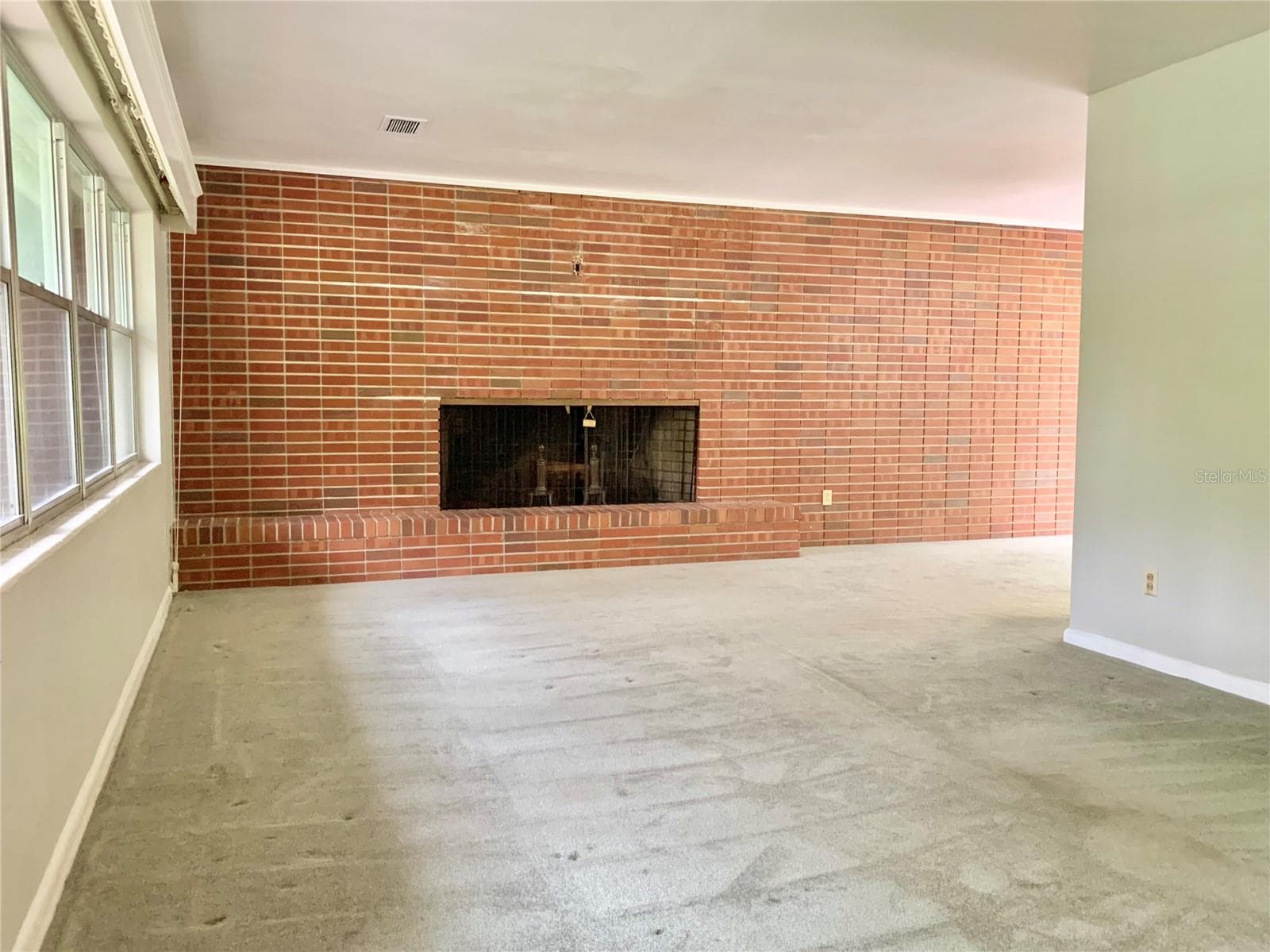 Living Room - 2238 NW 16TH AVE, GAINESVILLE