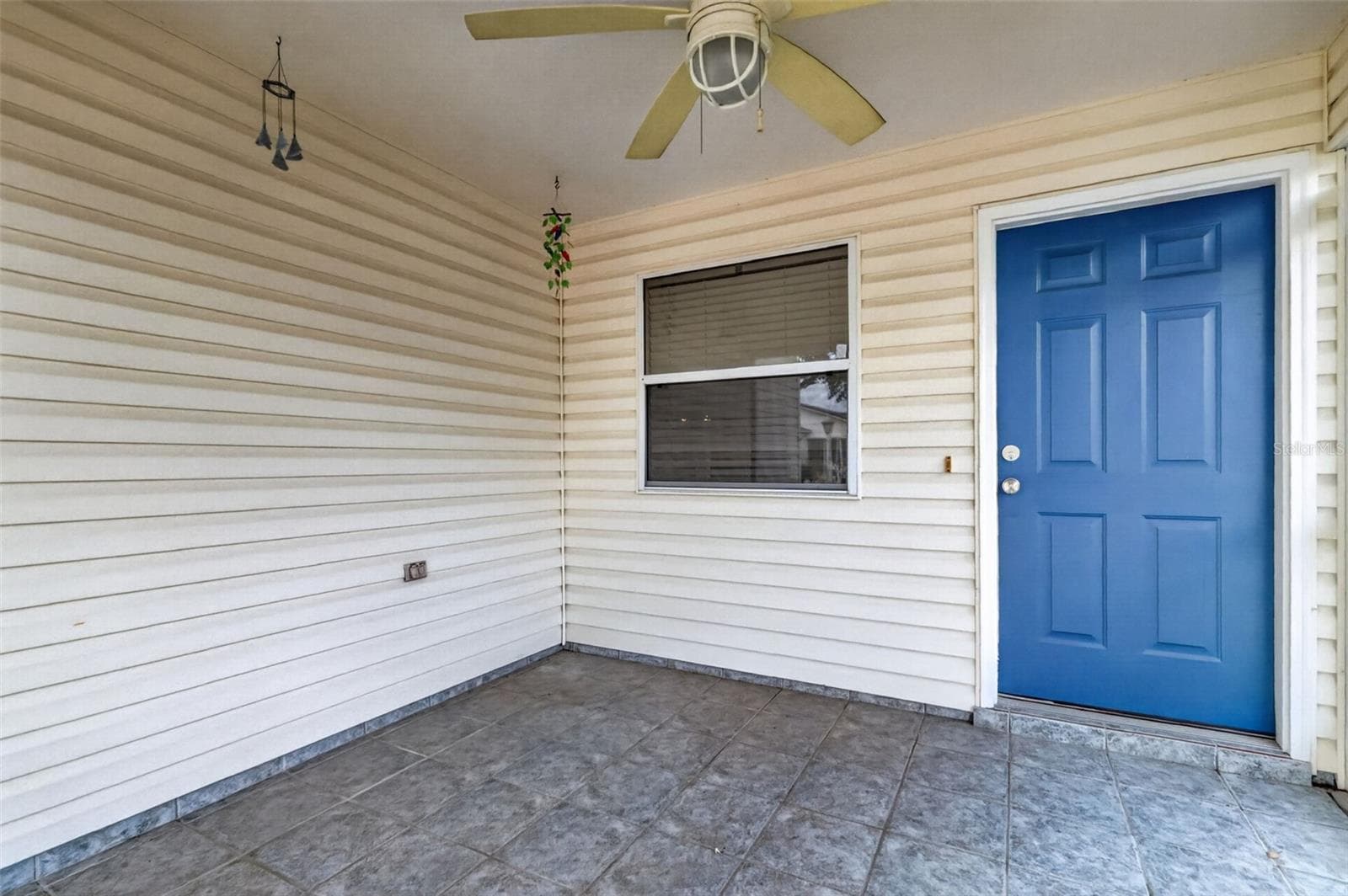 Villa at 1606 CAMPOS DR, THE VILLAGES, photo 5 of 43