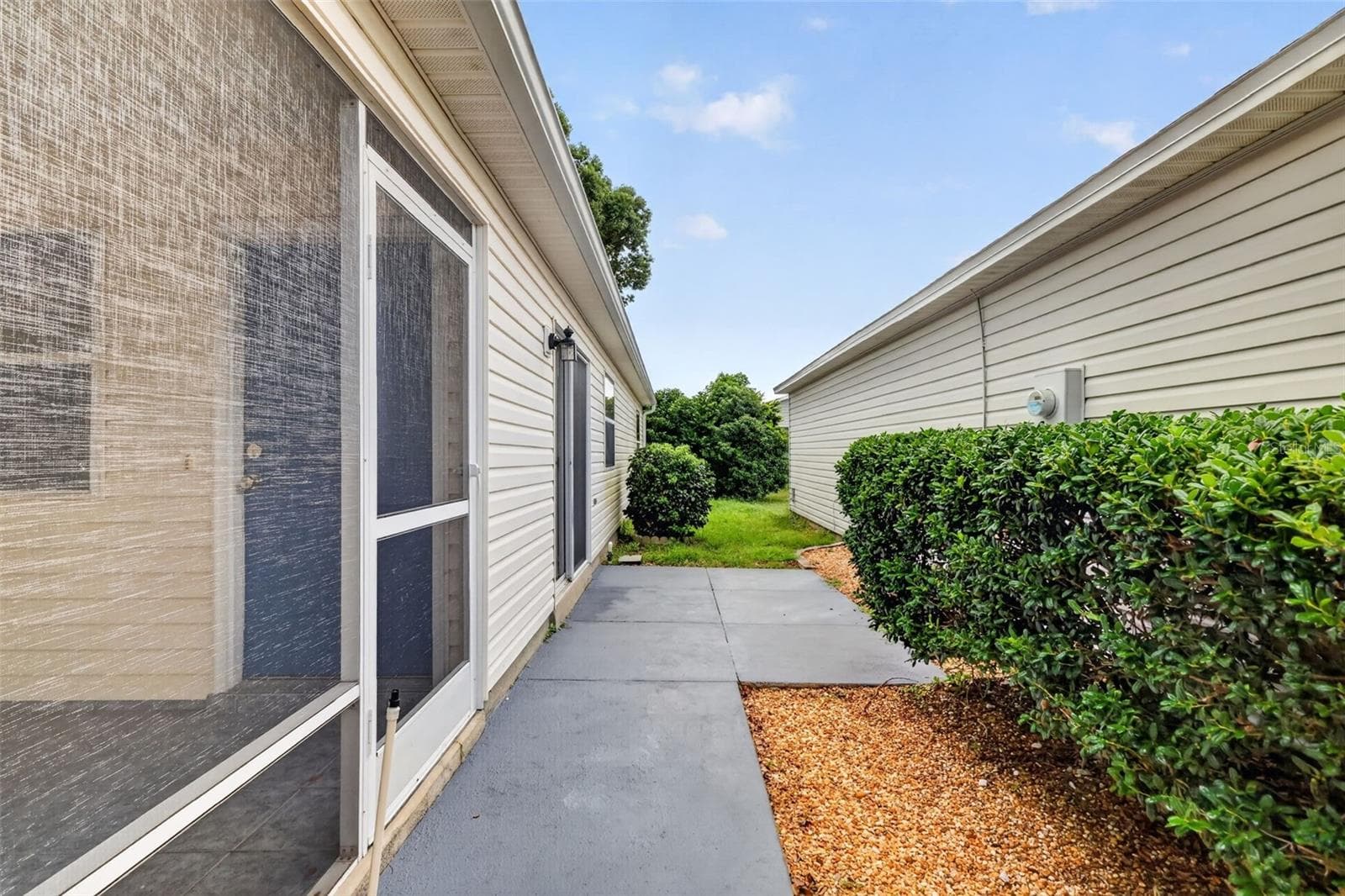 Villa at 1606 CAMPOS DR, THE VILLAGES, photo 25 of 43