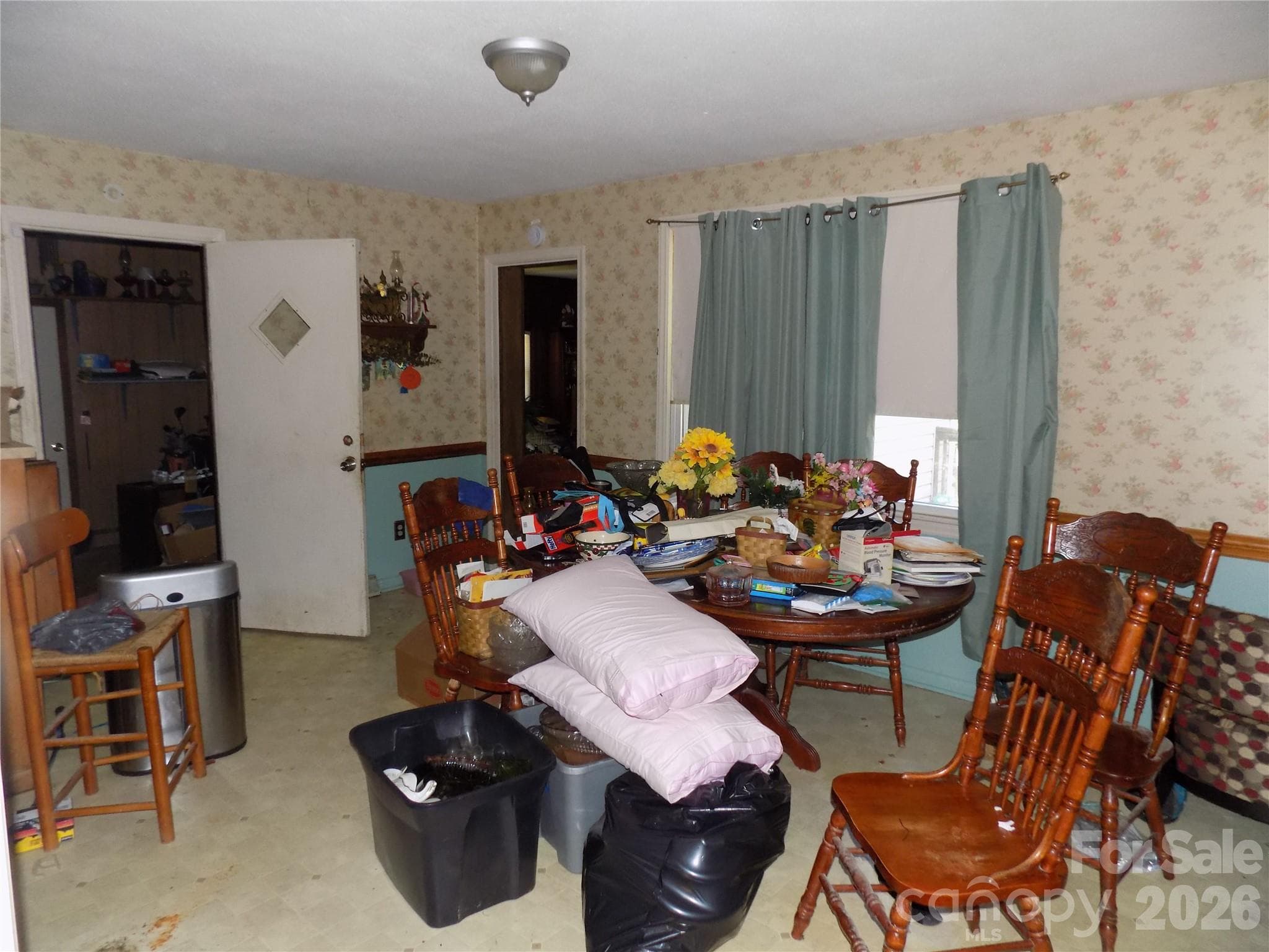 Kitchen - 340 S Vine Street, Gastonia