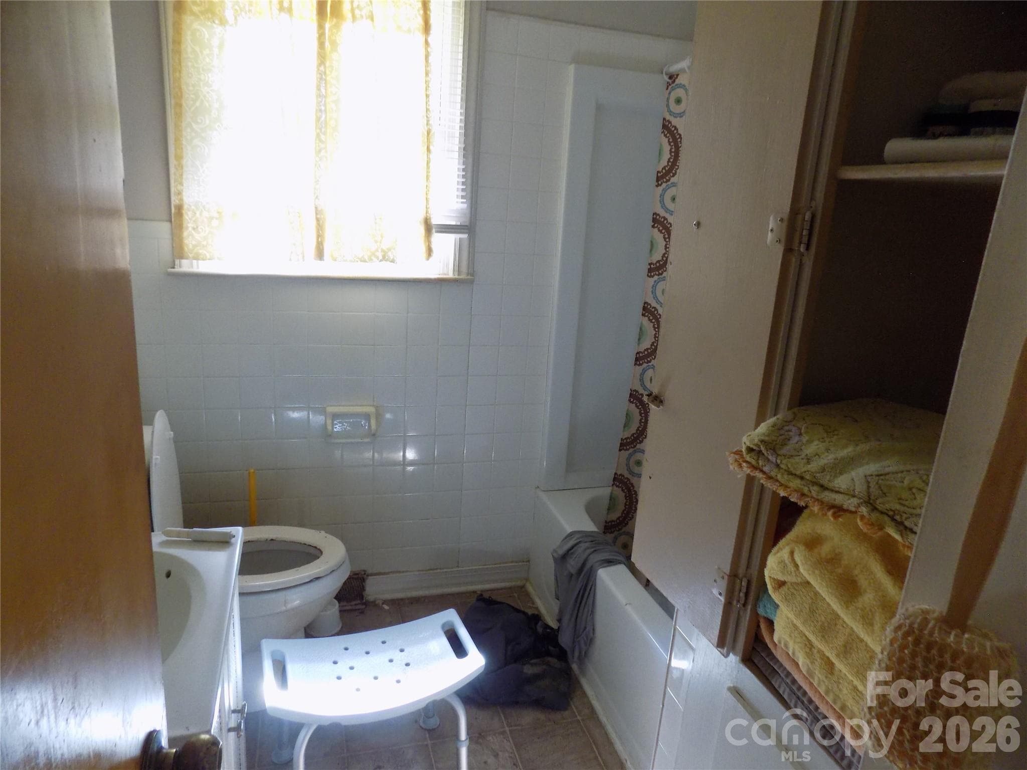 Full Bath - 340 S Vine Street, Gastonia