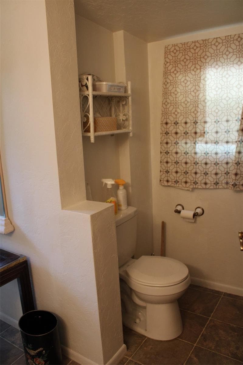 Single Family Residence at 15764 NE 235TH PL, FORT MC COY, photo 11 of 32