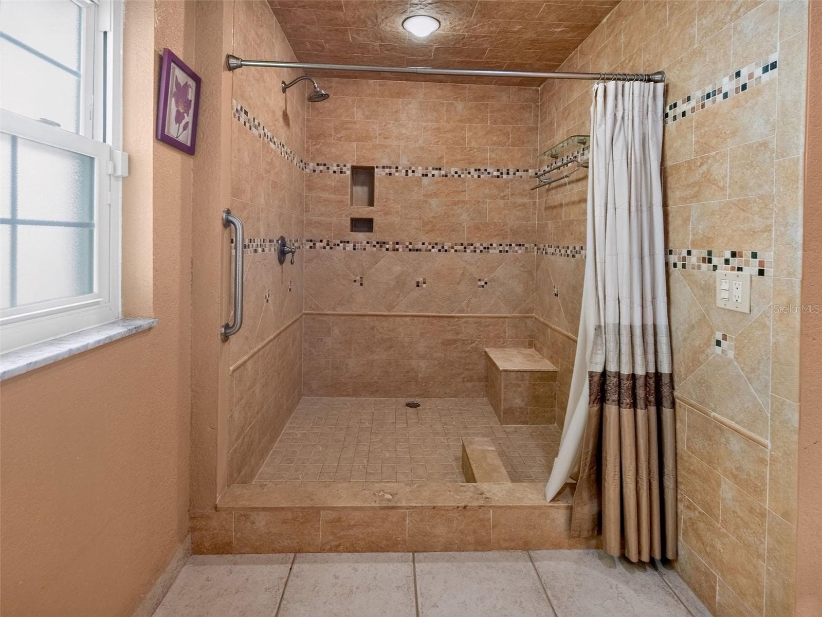 Single Family Residence at 8516 TWIN LAKE BLVD, TAMPA, photo 25 of 50
