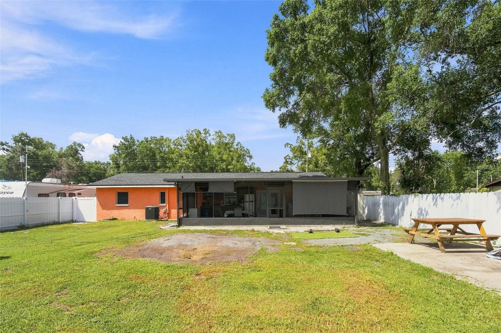 Single Family Residence at 6819 32ND AVE S, TAMPA, photo 33 of 42