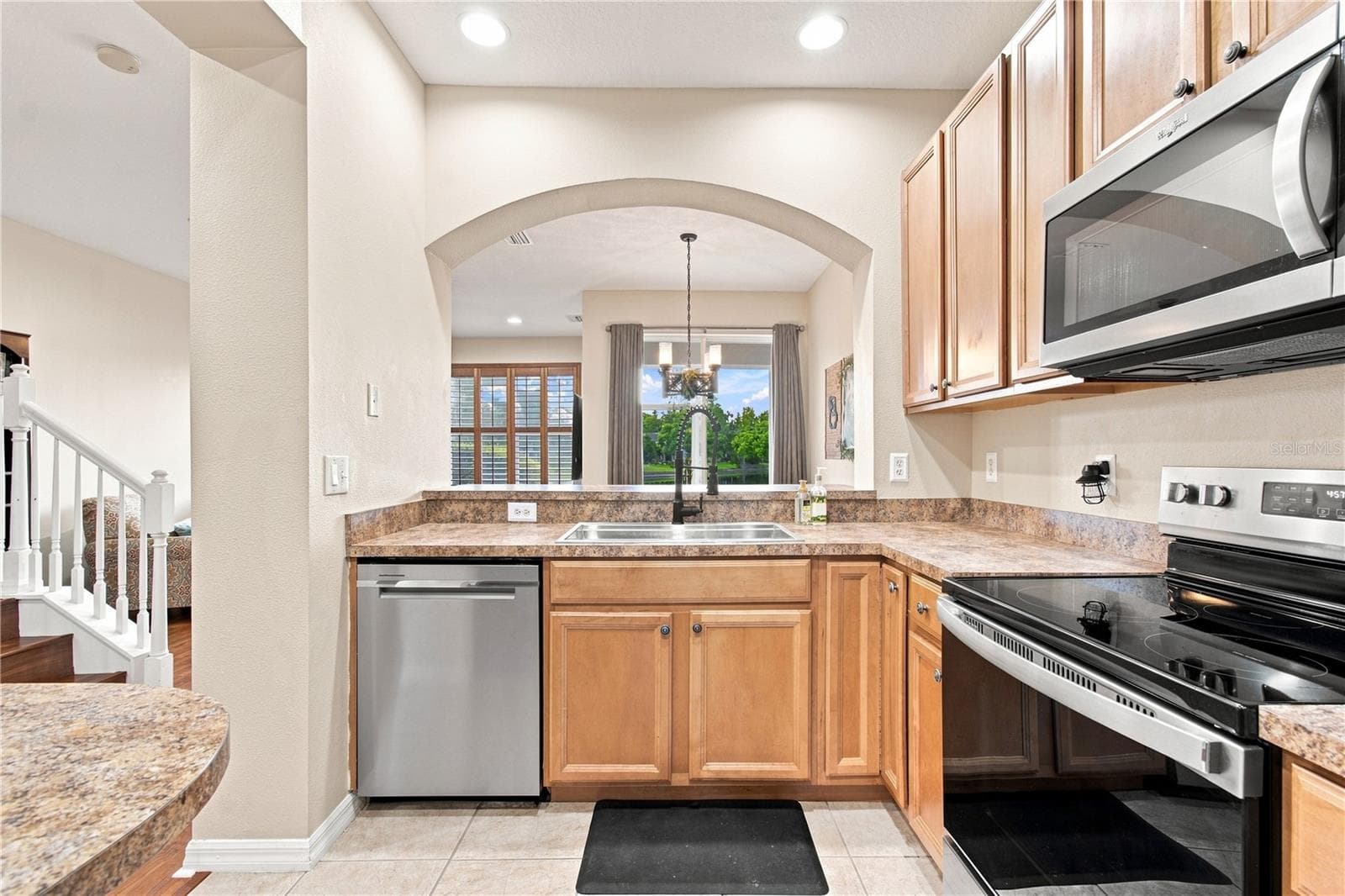Townhouse at 2251 PARK CRESCENT DR, LAND O LAKES, photo 8 of 49