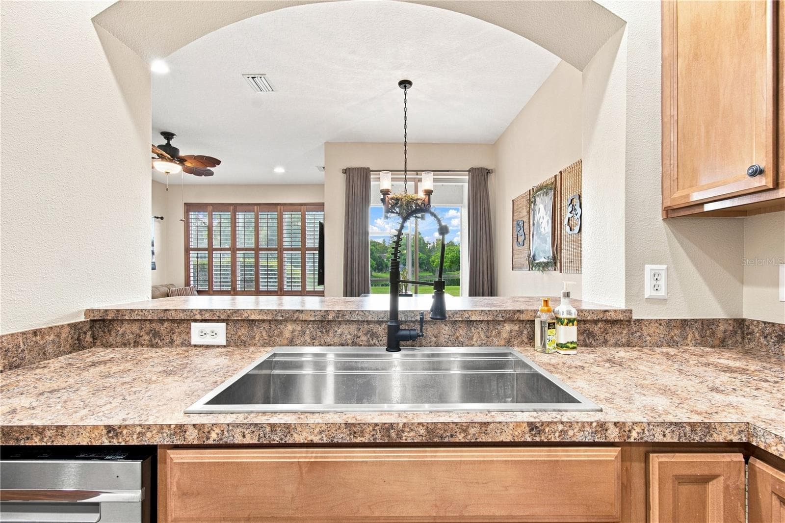 Townhouse at 2251 PARK CRESCENT DR, LAND O LAKES, photo 9 of 49