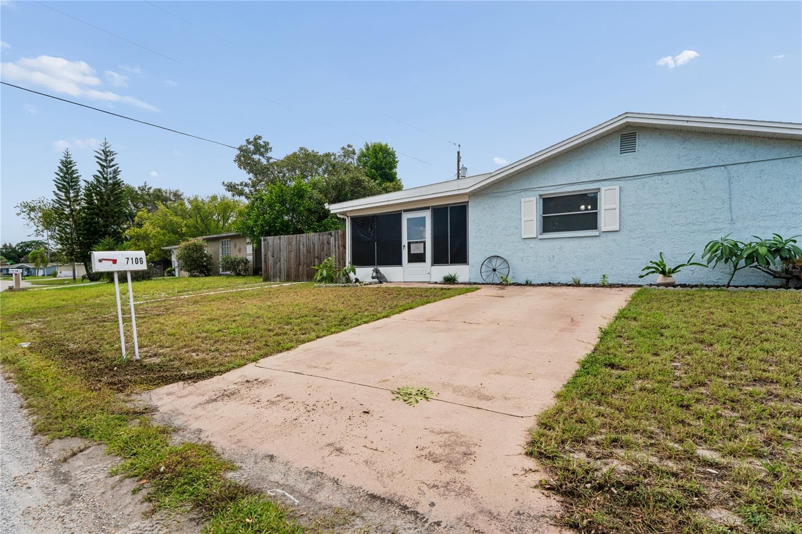 Single Family Residence at 7106 PALISADE DR, PORT RICHEY, photo 37 of 51