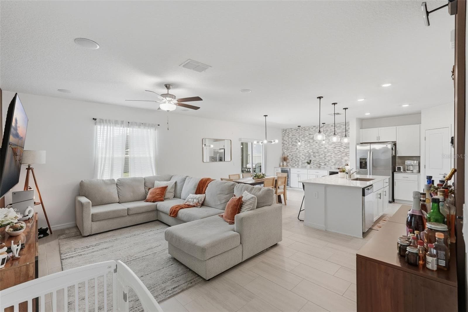 Single Family Residence at 22320 PLEASANT MORNING DR, LAND O LAKES, photo 5 of 53