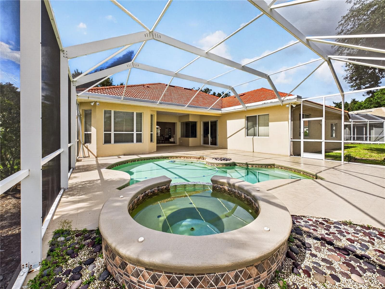 Single Family Residence at 10207 ESTUARY DR, TAMPA, photo 2 of 97
