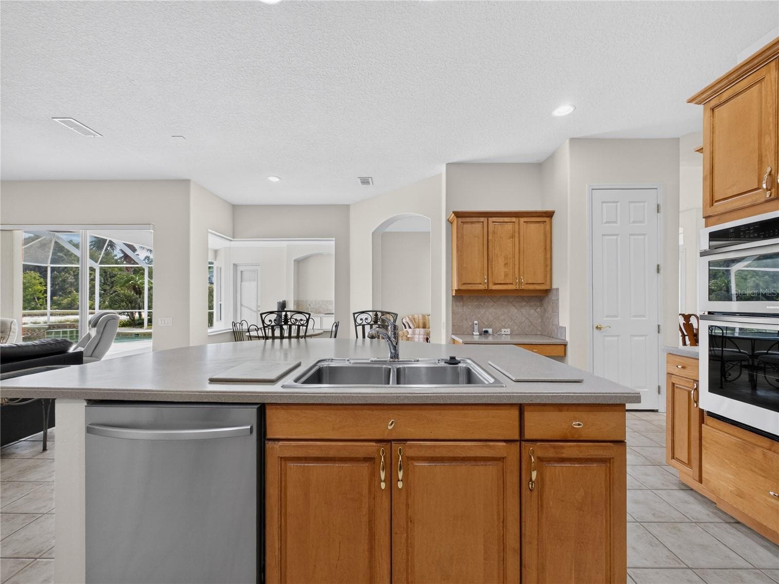 Single Family Residence at 10207 ESTUARY DR, TAMPA, photo 56 of 97
