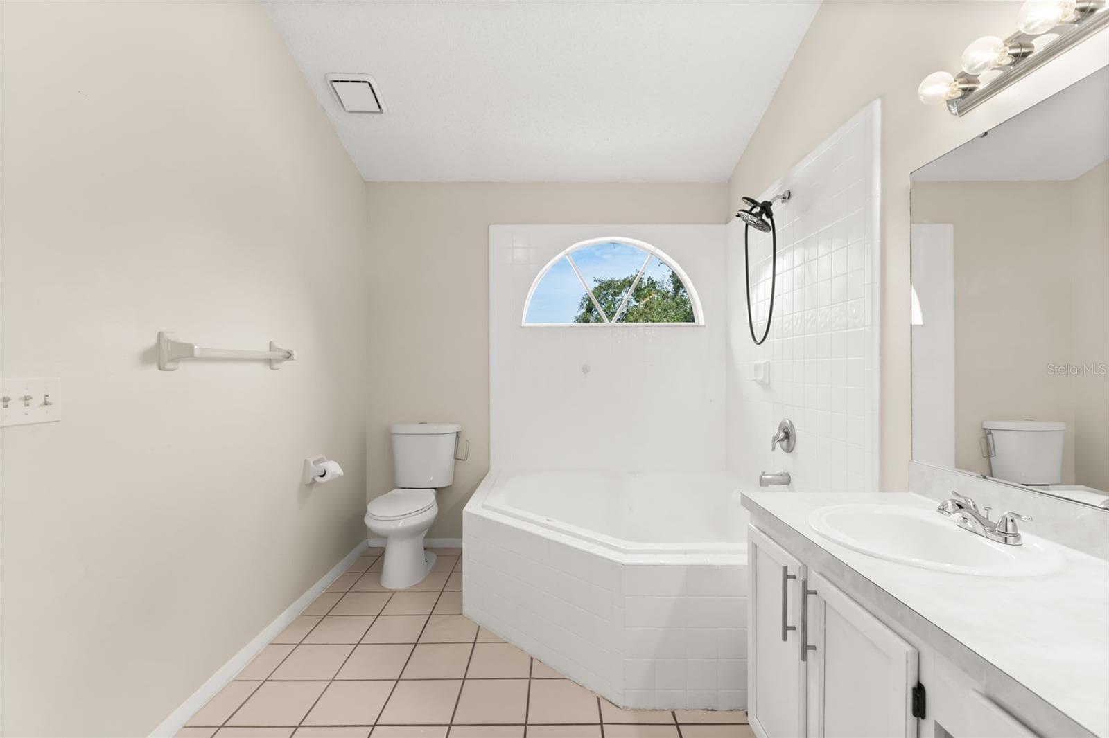 Townhouse at 2776 LANCASTER CT, APOPKA, photo 18 of 33