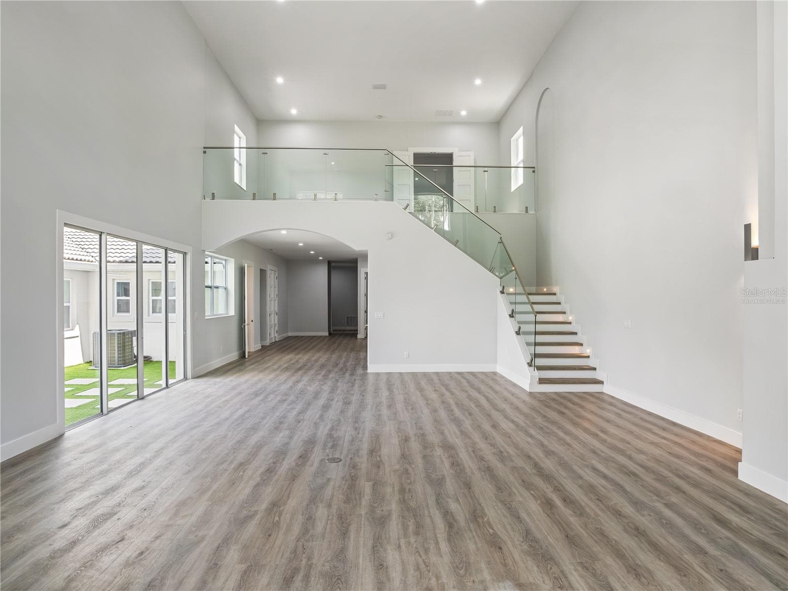 Living Room & Loft - 1190 W LAKESHORE DR, CLERMONT