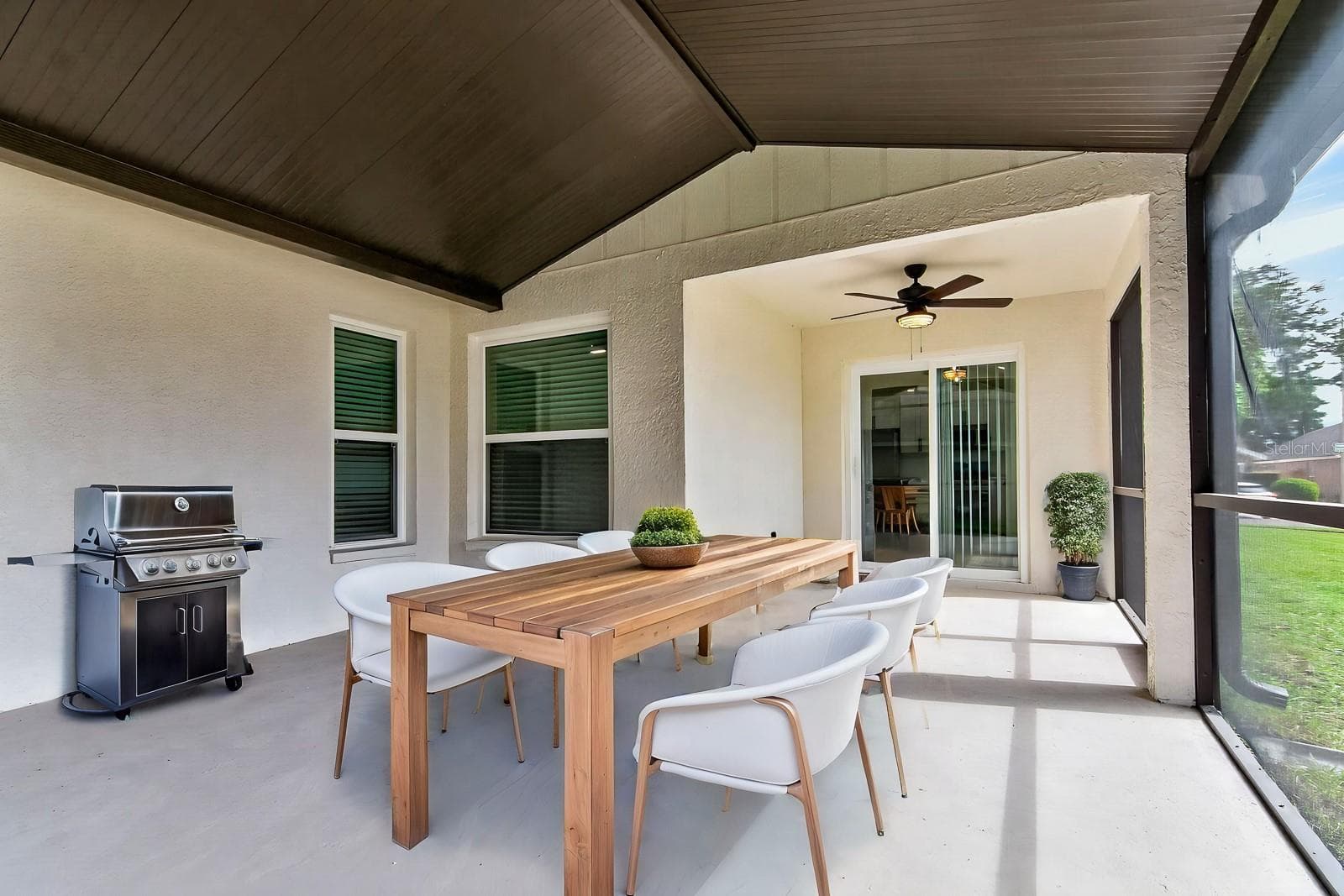 Single Family Residence at 7737 MARBELLA CREEK AVE, TAMPA, photo 5 of 22