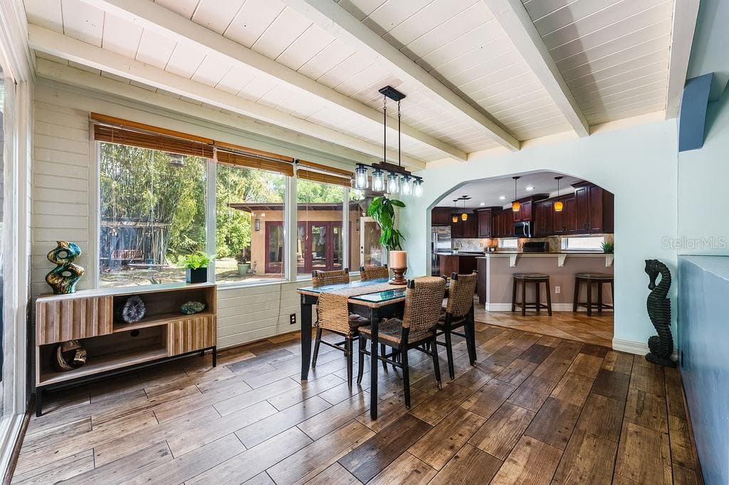 Single Family Residence at 1835 OAK LN, ORLANDO, photo 9 of 62