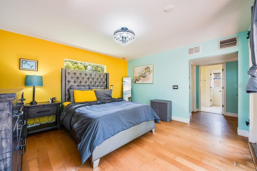 Single Family Residence at 1835 OAK LN, ORLANDO, photo 21 of 62