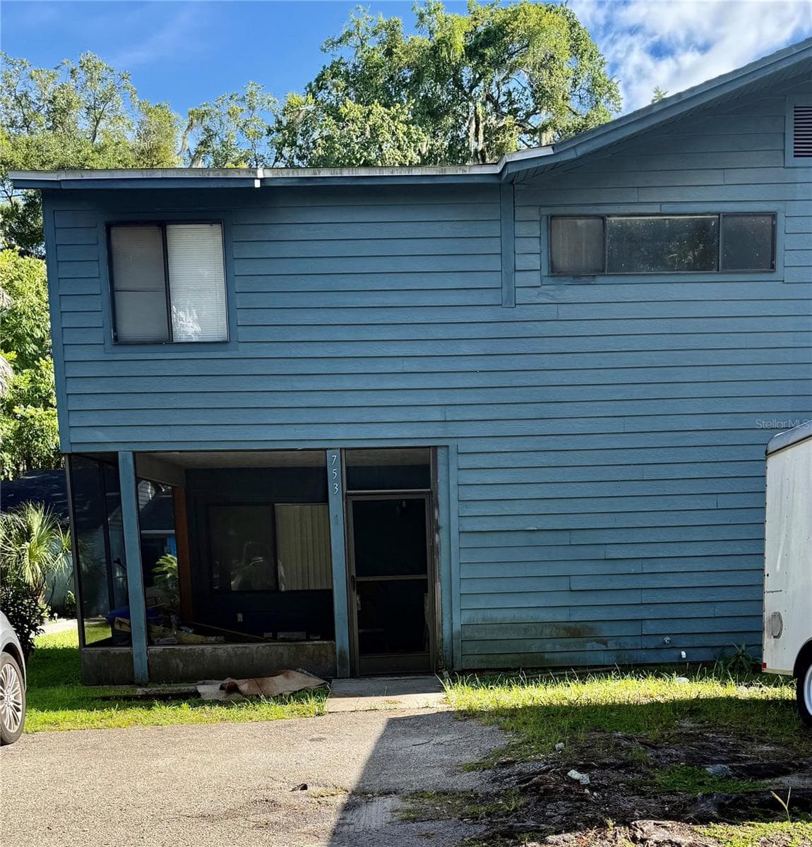 753 SW 2ND TER