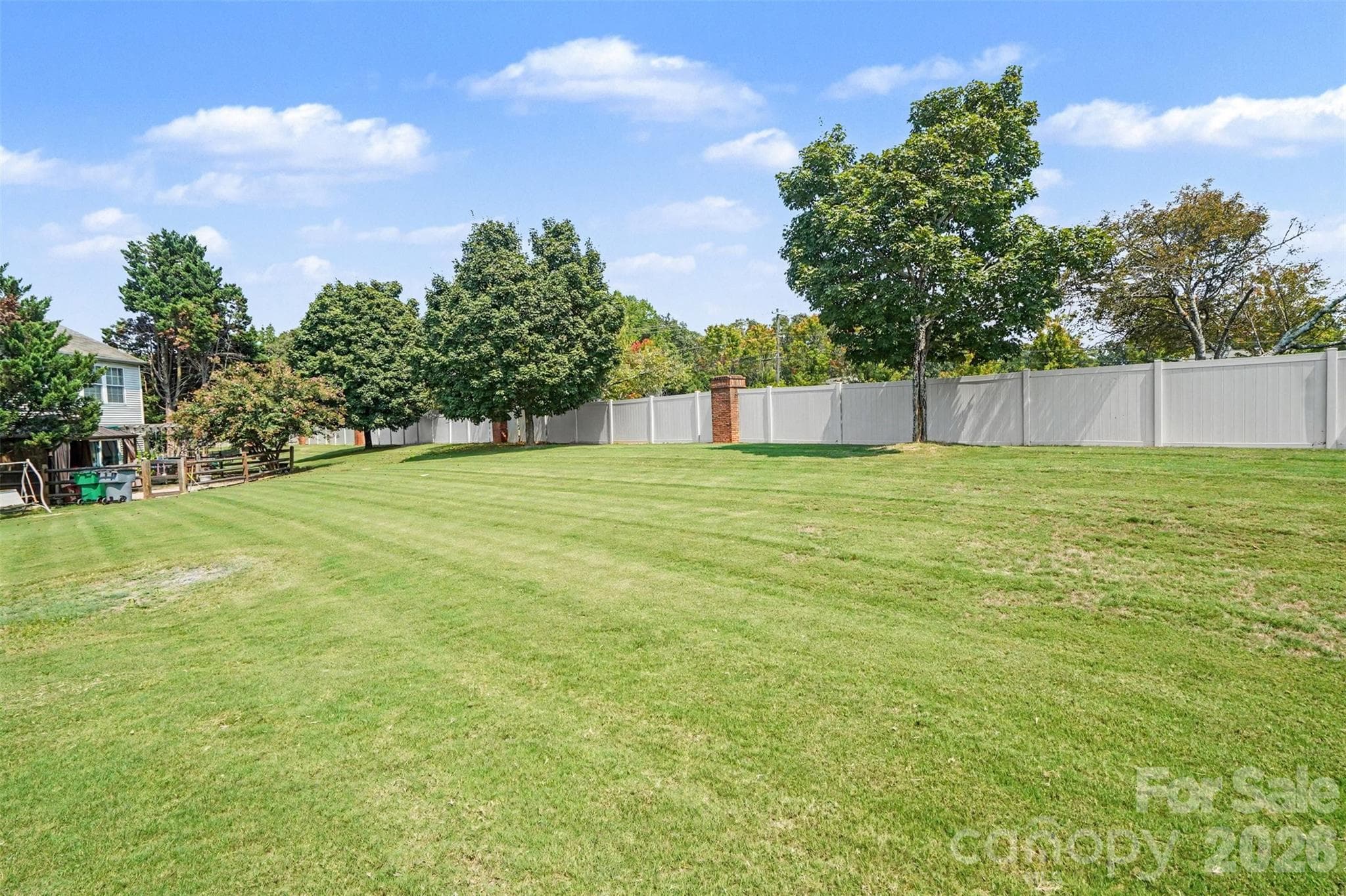 Single Family Residence at 2410 Normancrest Court, Charlotte, photo 21 of 23
