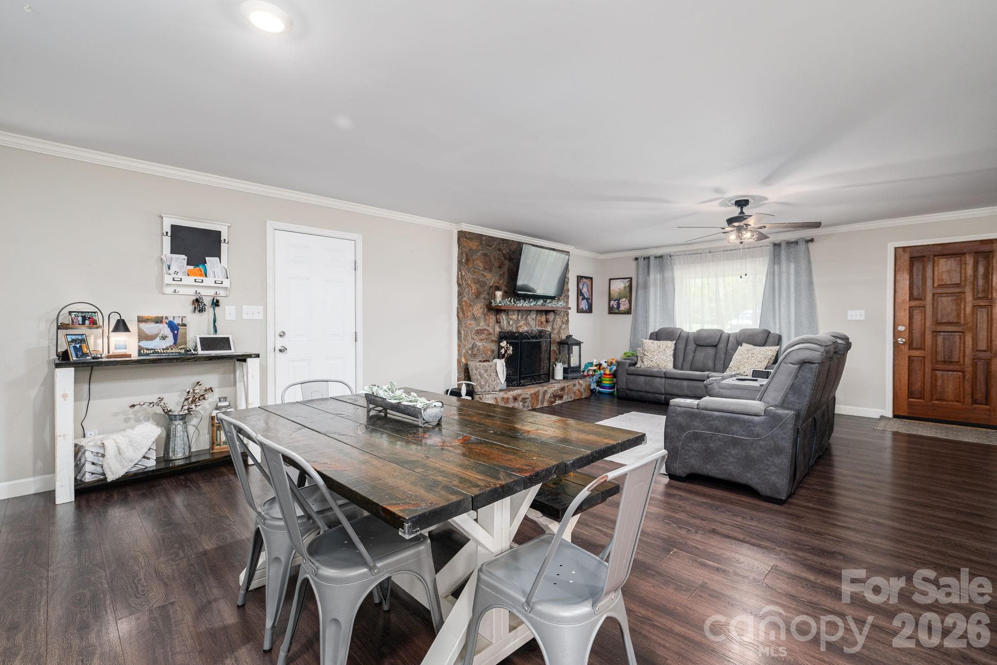 Looking from kitchen toward living area - 1718 Woolie Road, Lincolnton