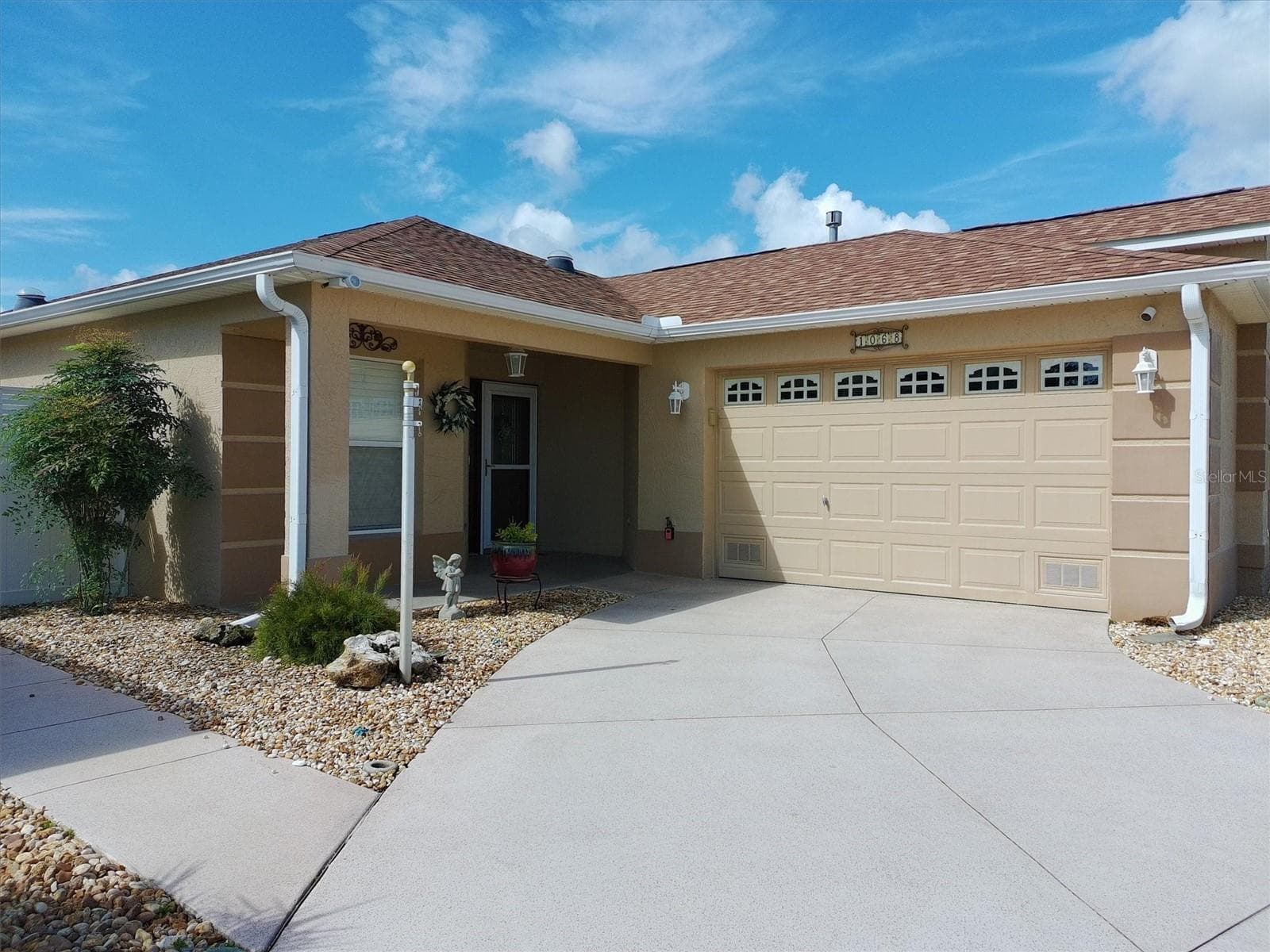Villa at 1068 BURNETTOWN PL, THE VILLAGES, photo 35 of 43