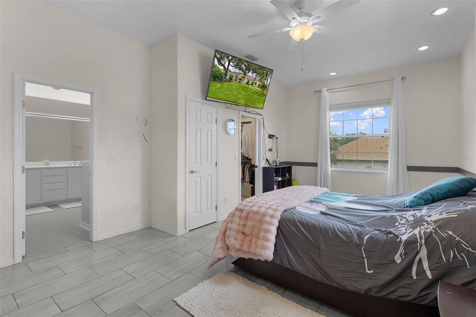 Primary Bedroom - 39407 TREELINE DR, LADY LAKE