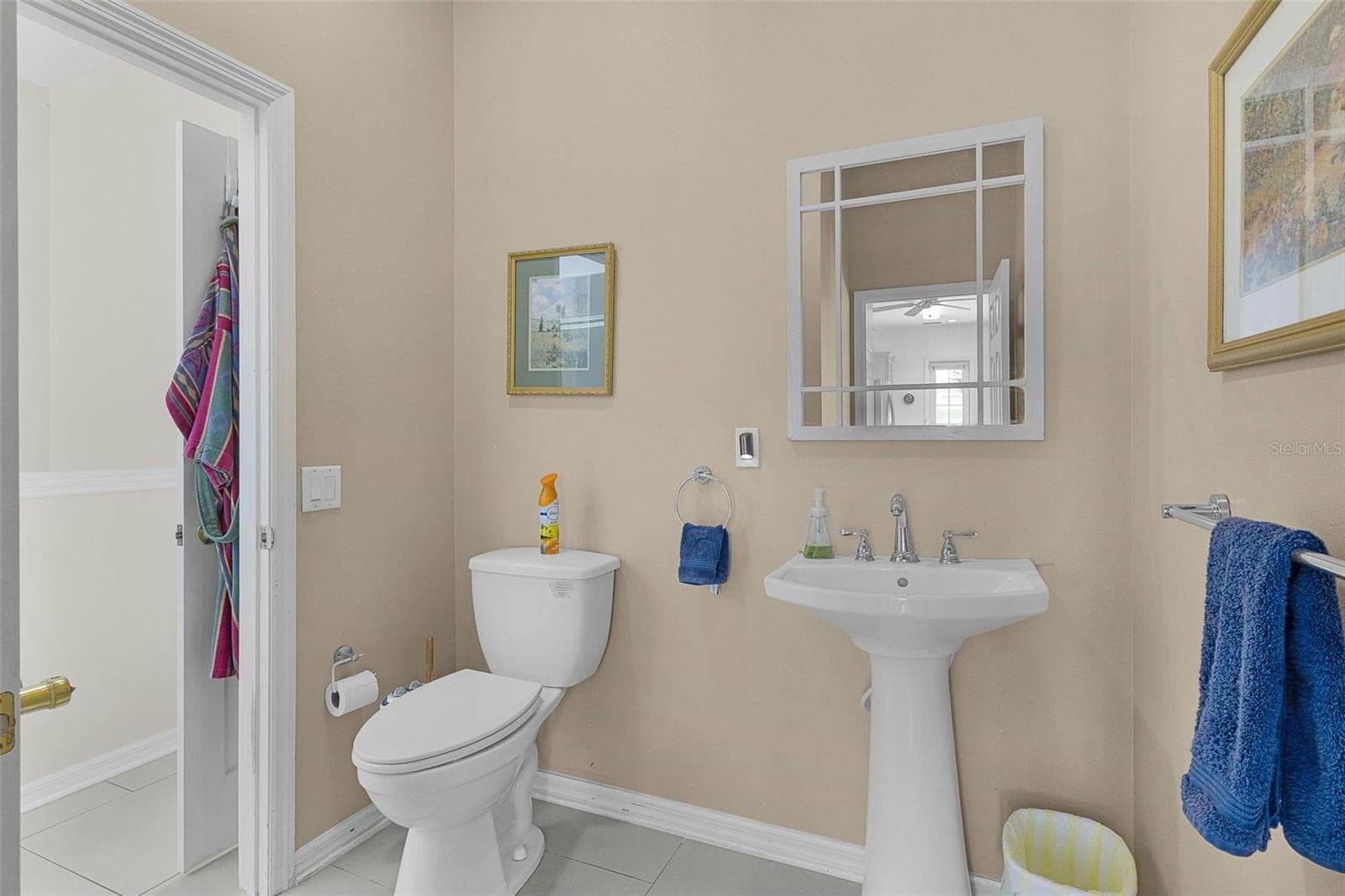 Half Bath Off Kitchen & Primary Bedroom - 39407 TREELINE DR, LADY LAKE