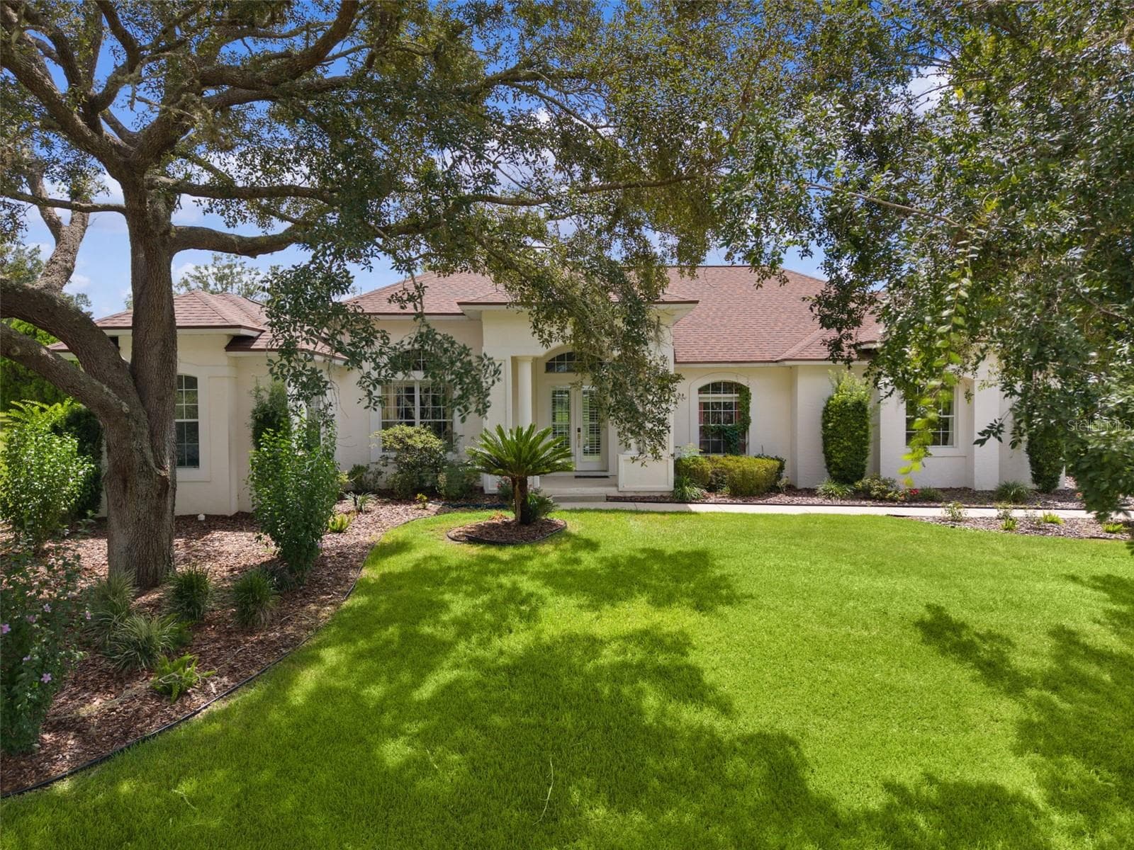 Front Exterior - 39407 TREELINE DR, LADY LAKE