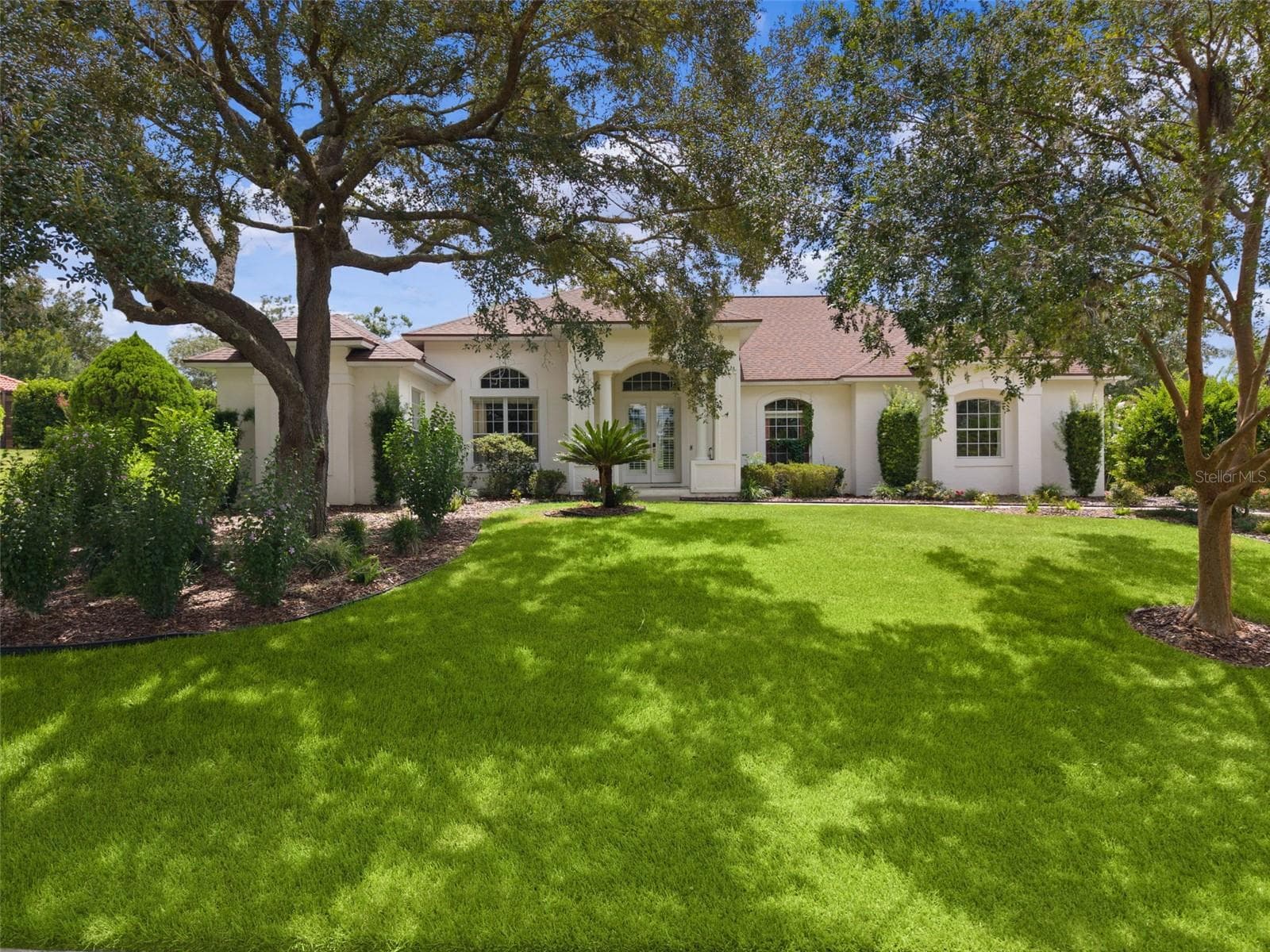 Front Exterior - 39407 TREELINE DR, LADY LAKE