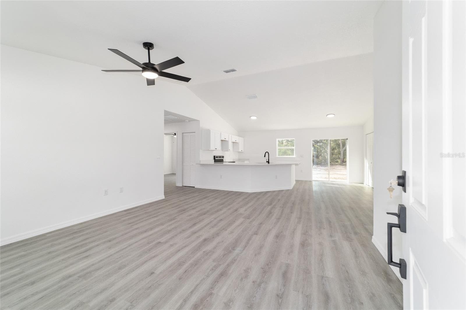 Single Family Residence at 24492 NW HEMLOCK AVE, DUNNELLON, photo 18 of 48