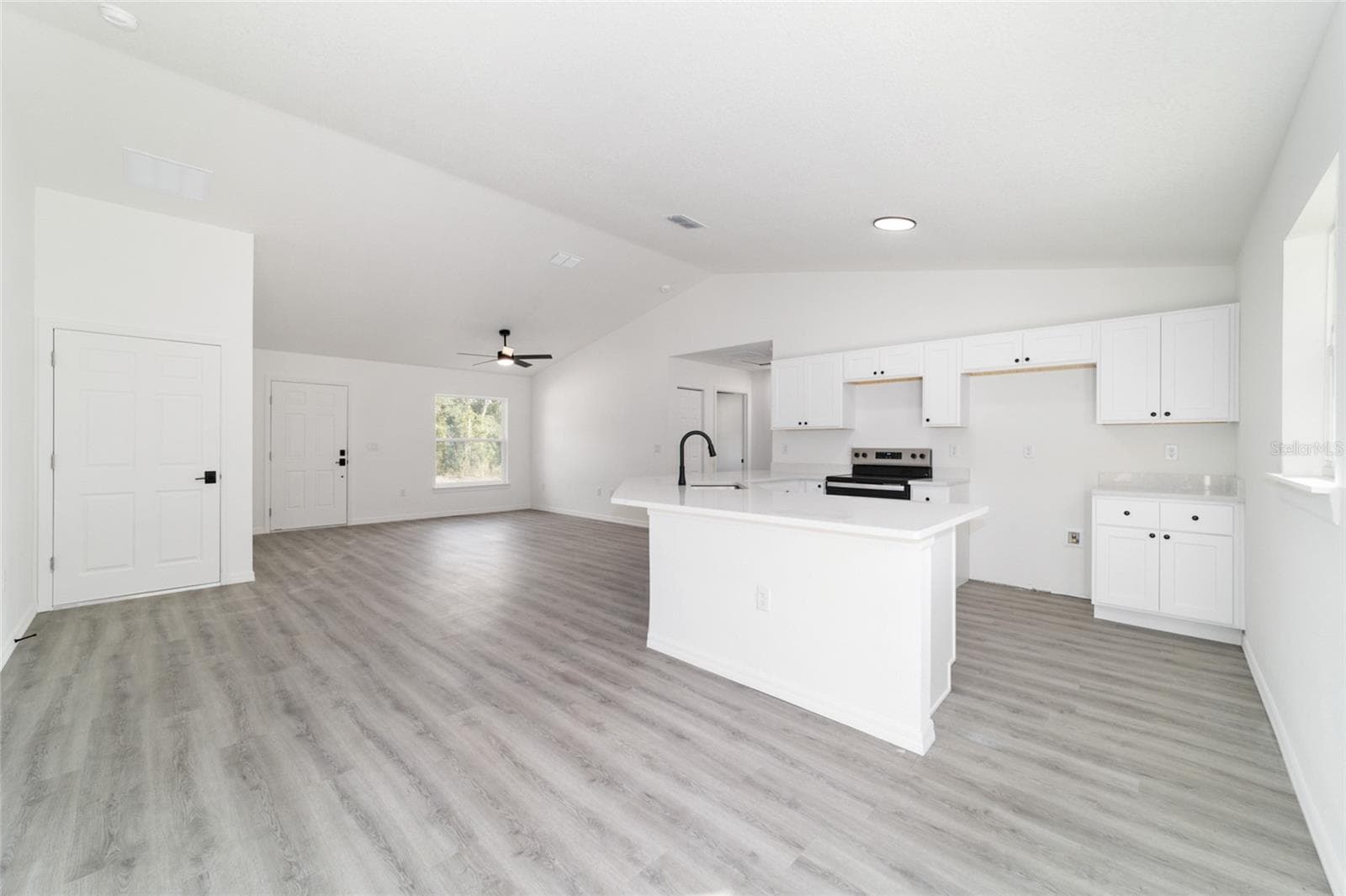 Single Family Residence at 24492 NW HEMLOCK AVE, DUNNELLON, photo 30 of 48
