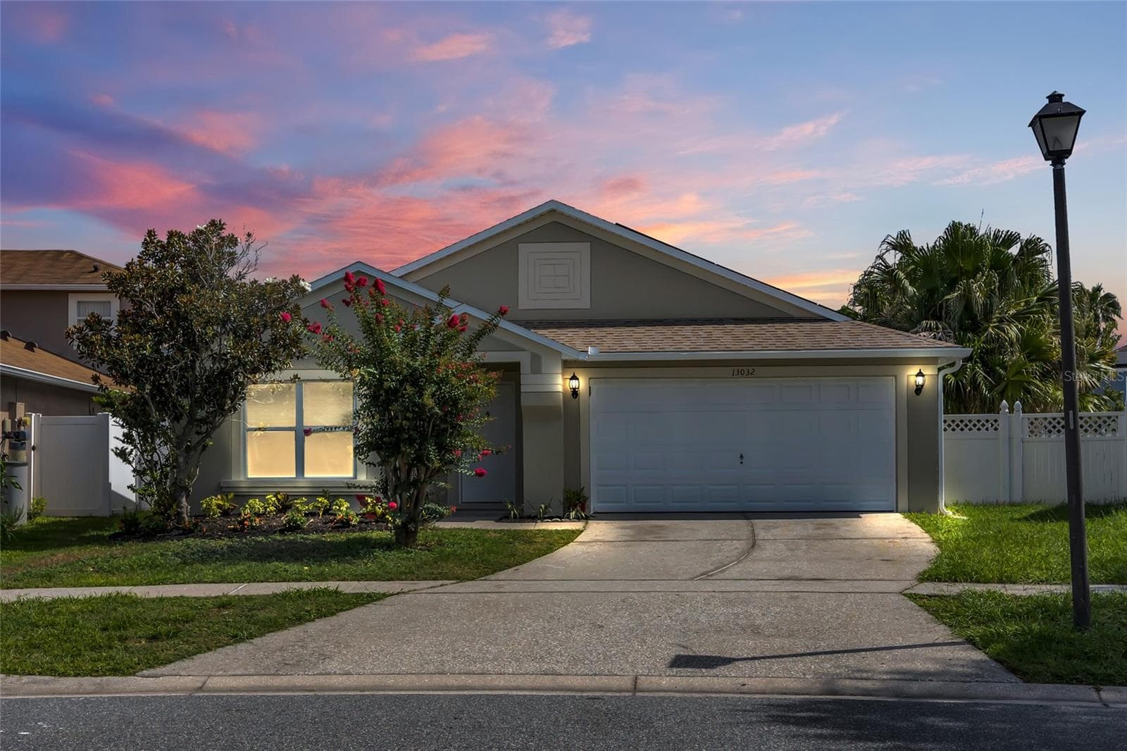 Single Family Residence at 13032 RUIDOSA LOOP, ORLANDO, photo 2 of 29