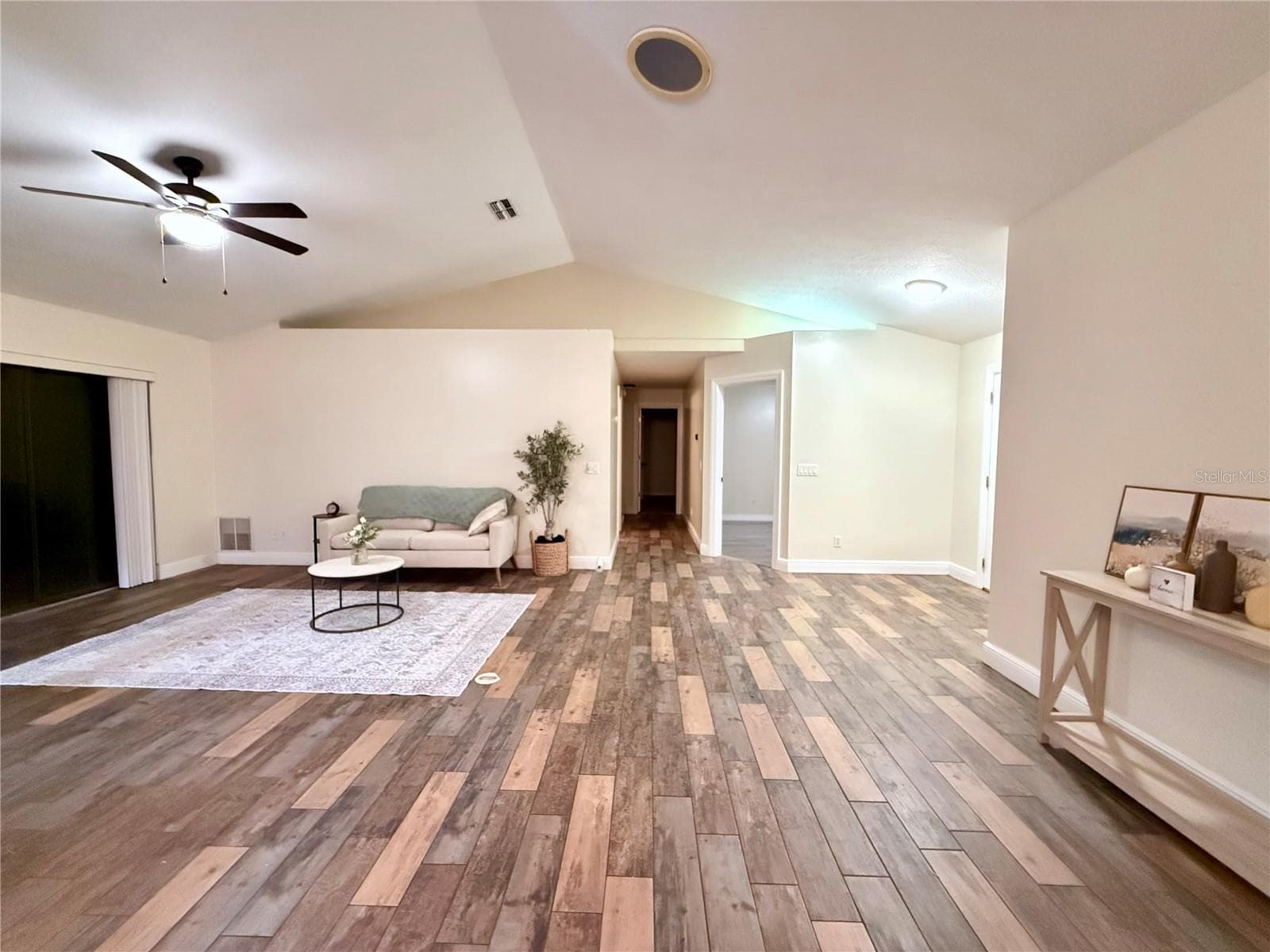 Single Family Residence at 3530 W COGWOOD CIR, BEVERLY HILLS, photo 2 of 69