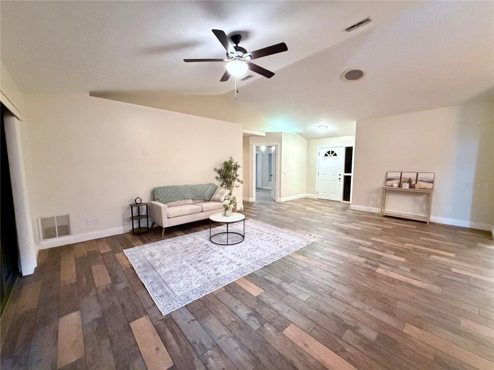 Single Family Residence at 3530 W COGWOOD CIR, BEVERLY HILLS, photo 3 of 69