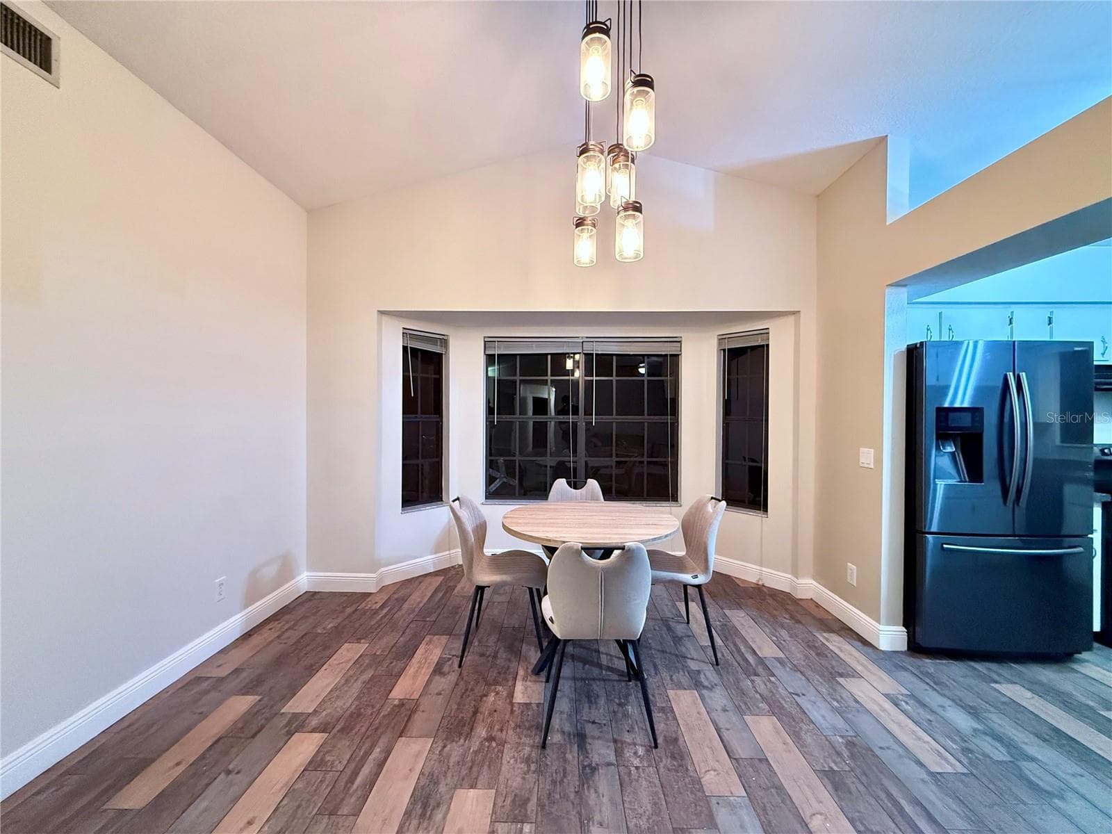 Single Family Residence at 3530 W COGWOOD CIR, BEVERLY HILLS, photo 11 of 69