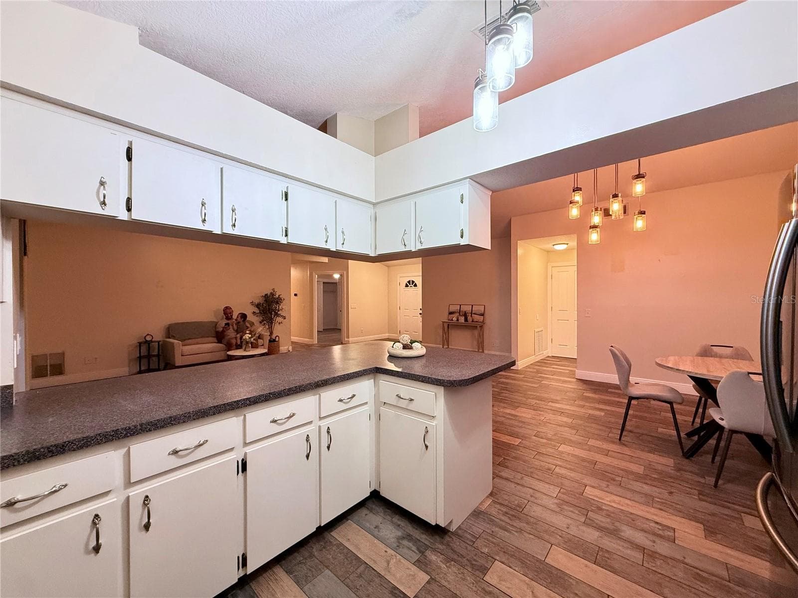 Single Family Residence at 3530 W COGWOOD CIR, BEVERLY HILLS, photo 16 of 69