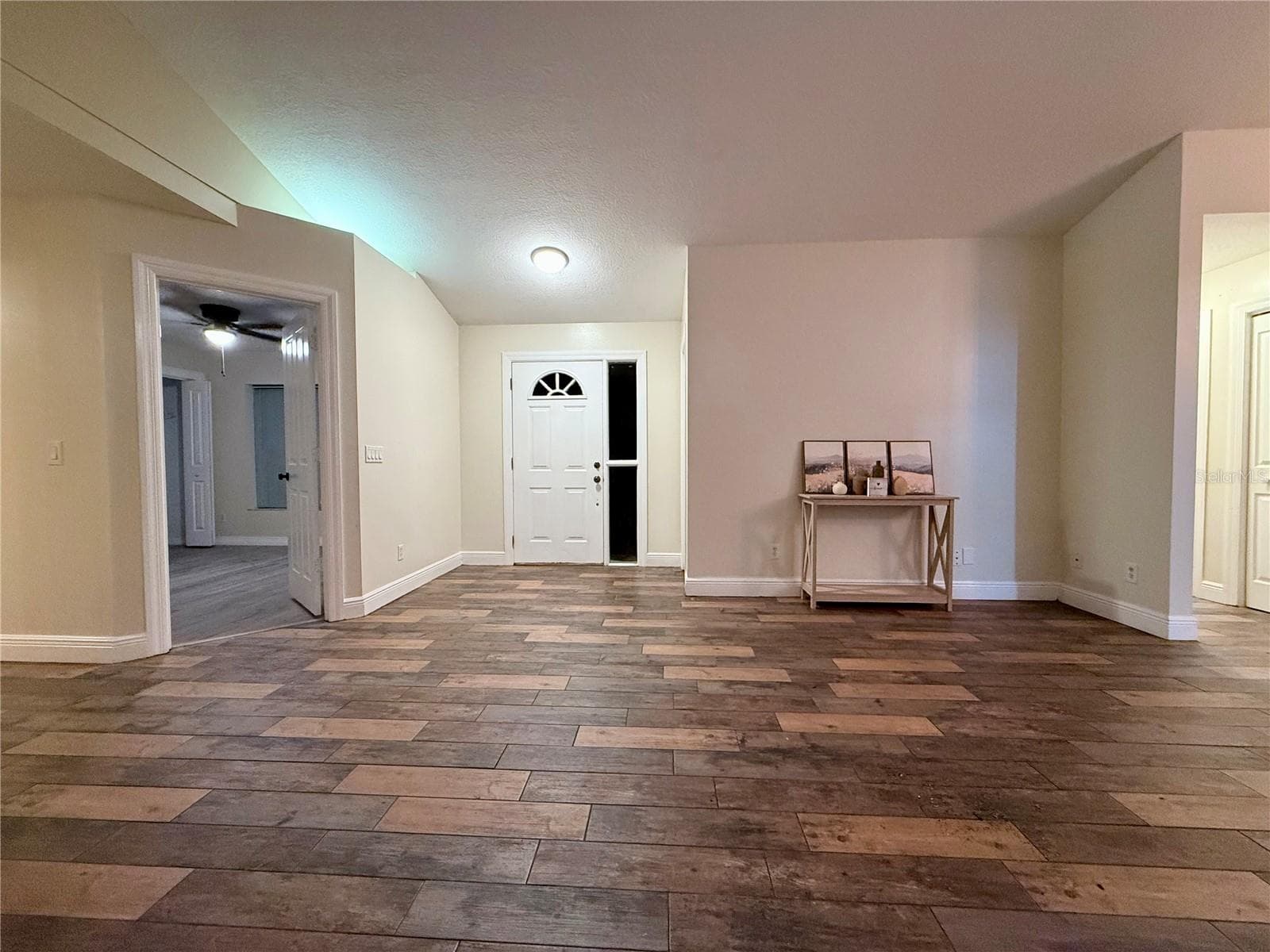 Single Family Residence at 3530 W COGWOOD CIR, BEVERLY HILLS, photo 21 of 69