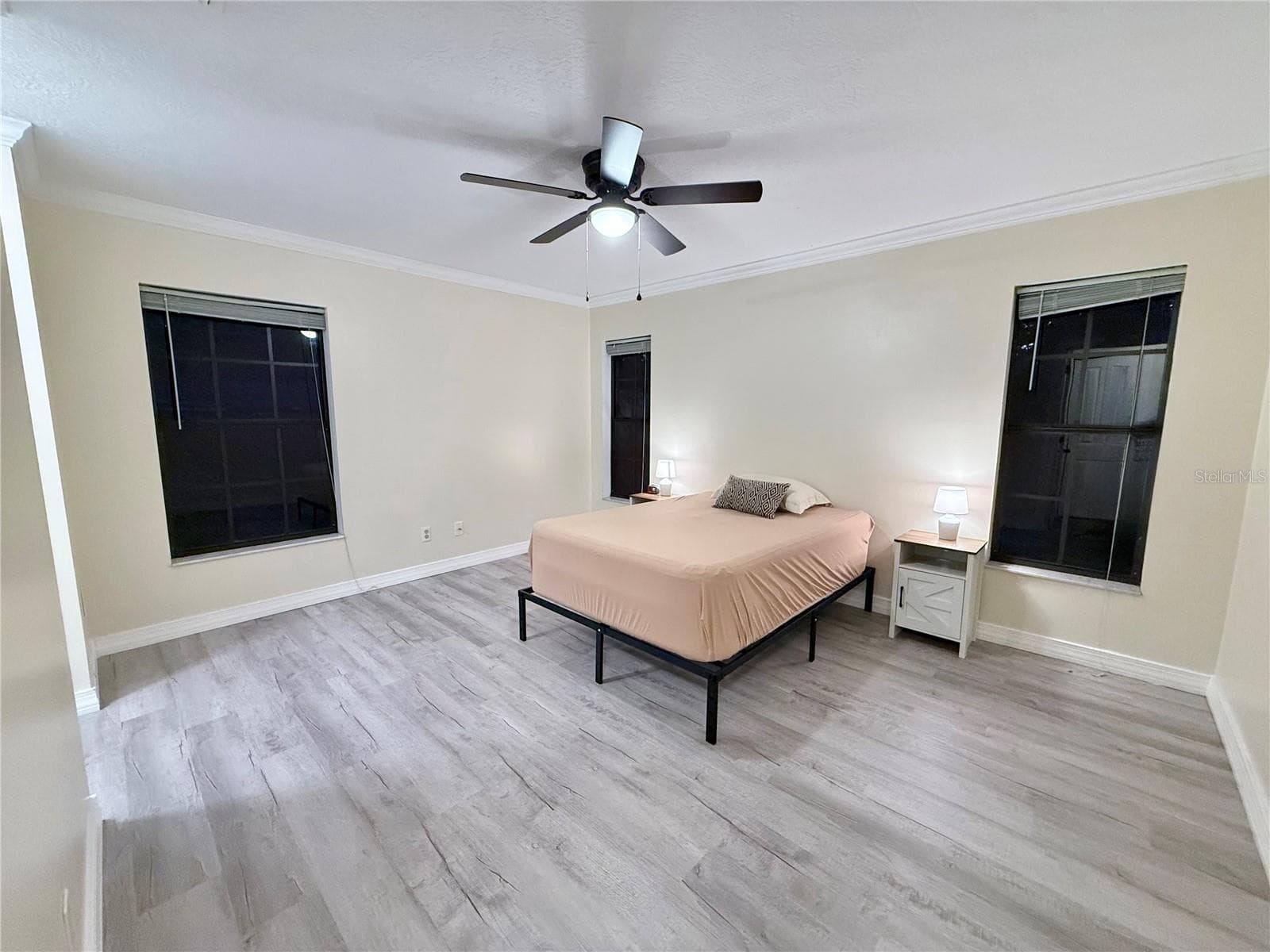 Single Family Residence at 3530 W COGWOOD CIR, BEVERLY HILLS, photo 24 of 69