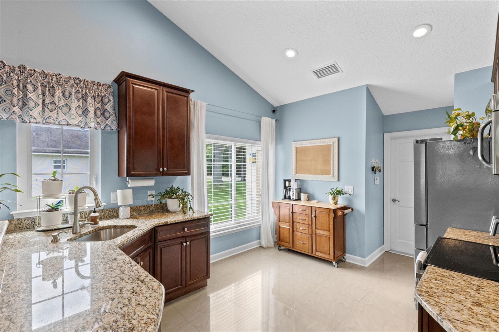 Single Family Residence at 633 PUGH ST, LAKE MARY, photo 13 of 36