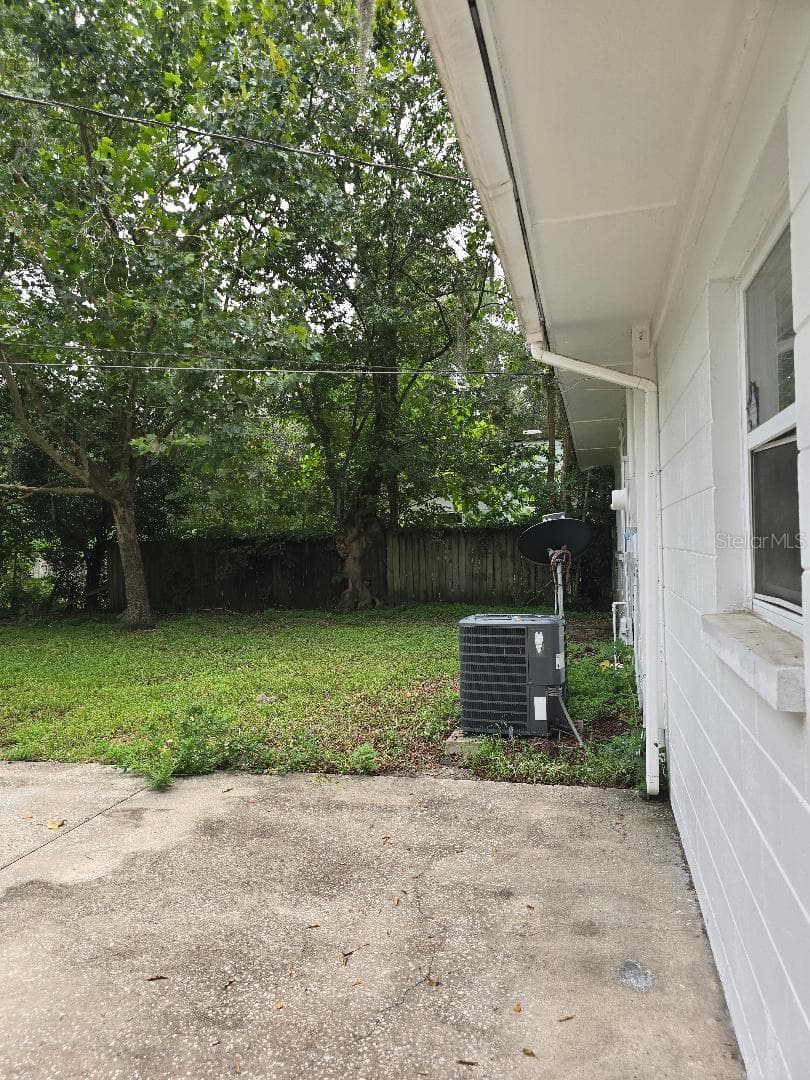 Back Yard AC - 3501 NW 17 TER, GAINESVILLE