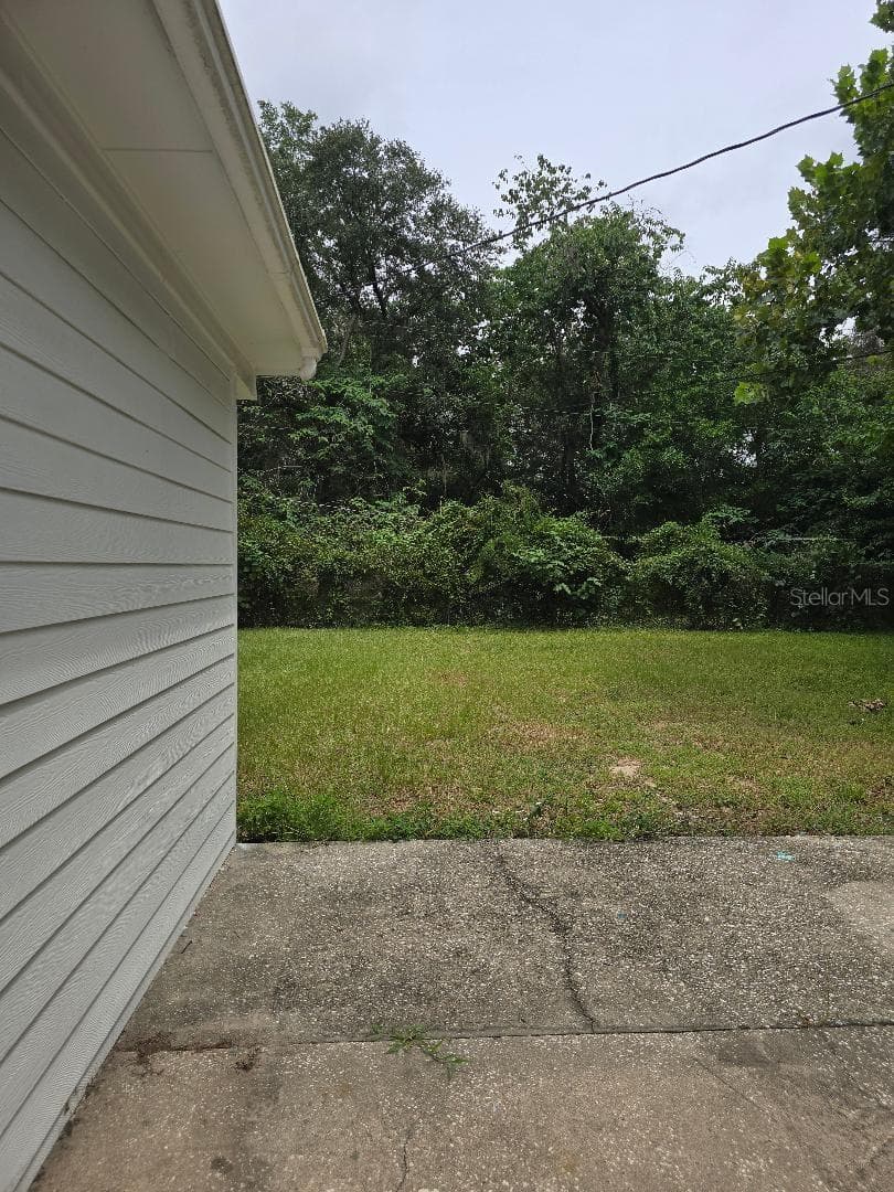 Porch & Laundry wall - 3501 NW 17 TER, GAINESVILLE