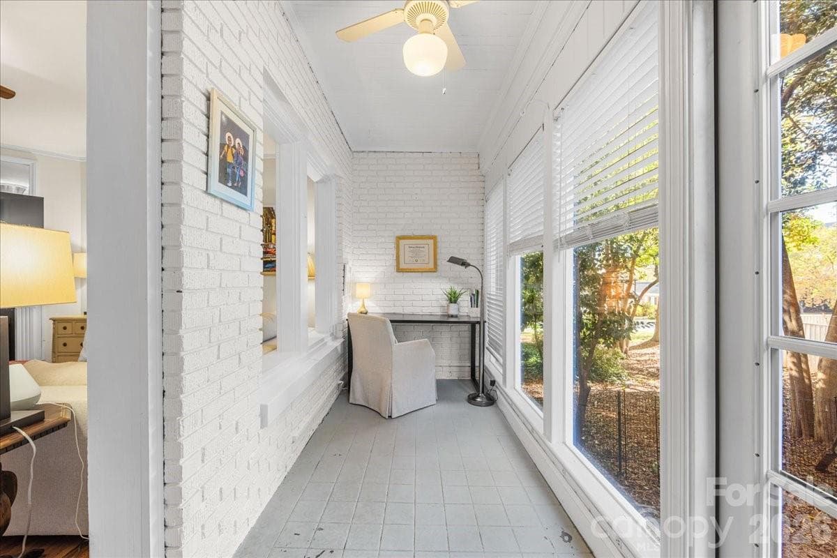 Condominium at 2300 Roswell Avenue, Charlotte, photo 14 of 34