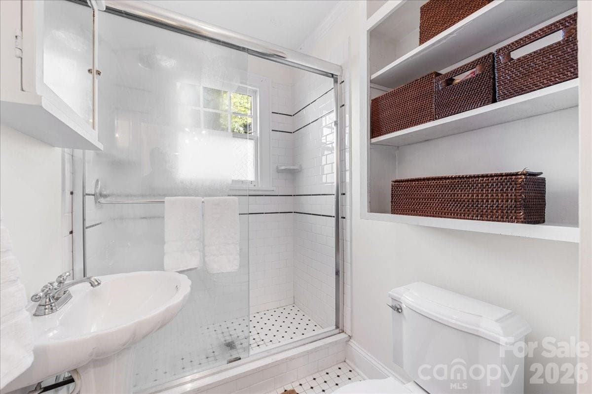 Condominium at 2300 Roswell Avenue, Charlotte, photo 31 of 34