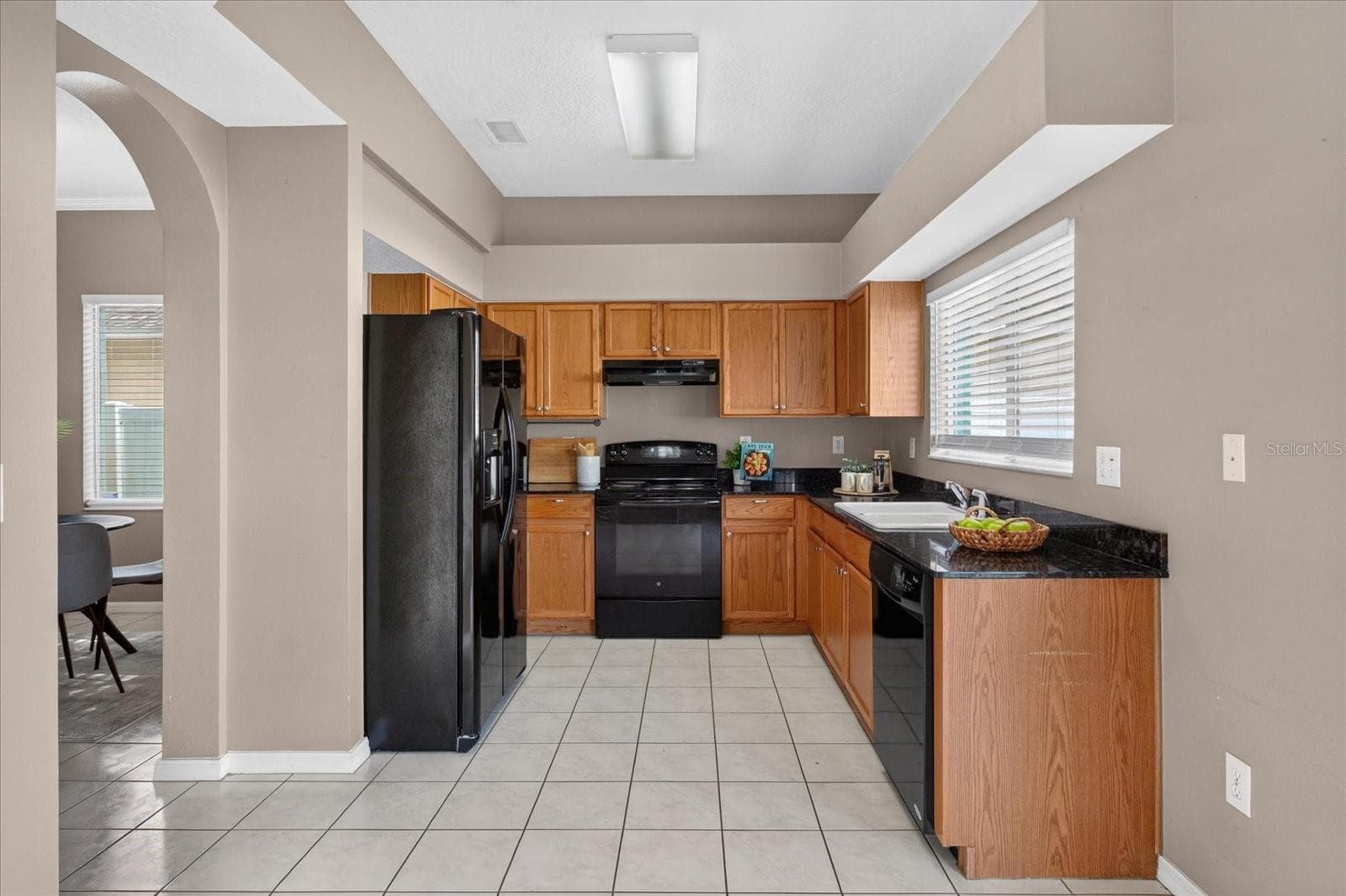 Single Family Residence at 11306 PELICAN LAKE CT, RIVERVIEW, photo 4 of 33