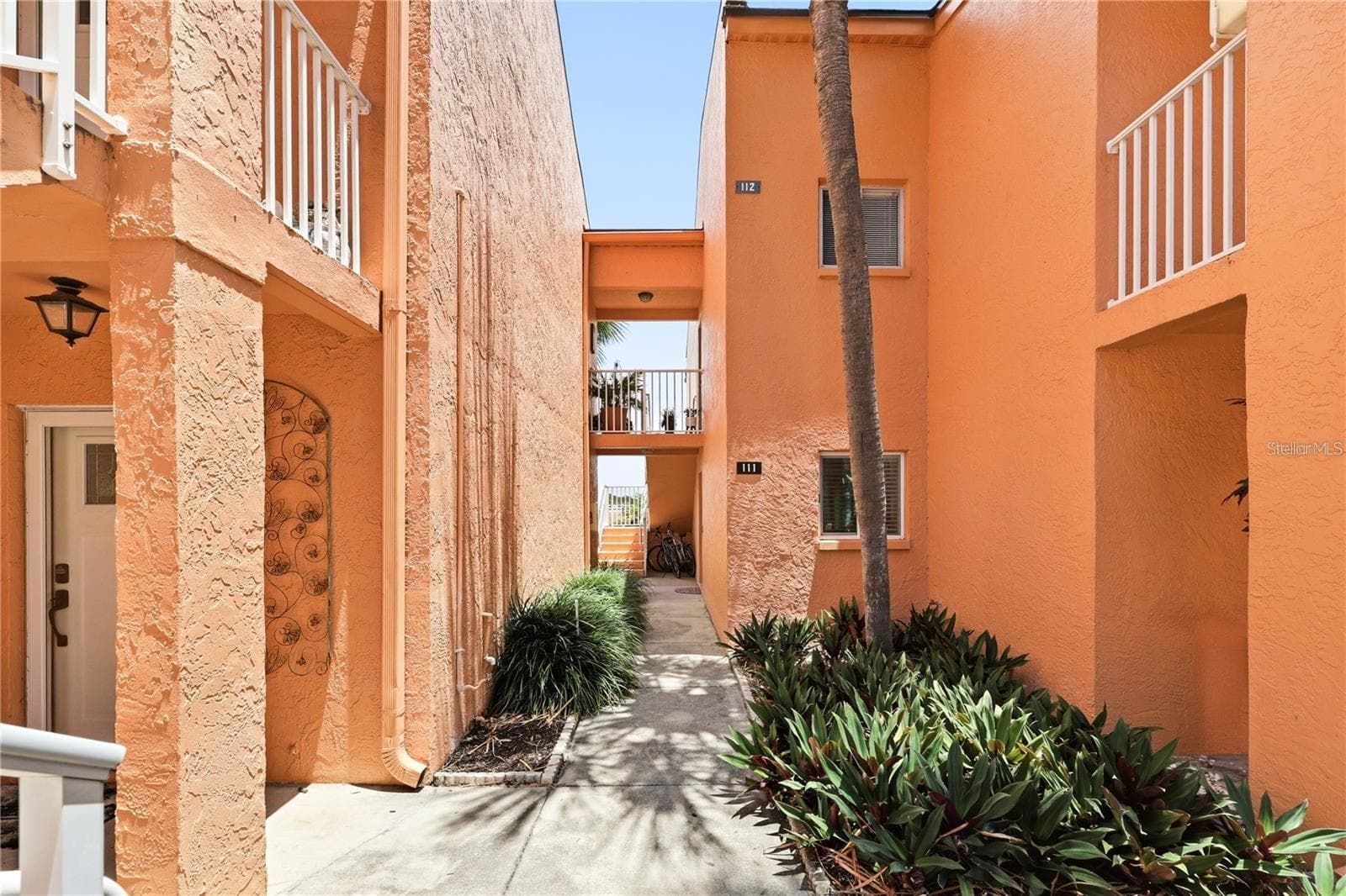 Condominium at 7400 SUNSHINE SKYWAY LN S #111, ST PETERSBURG, photo 7 of 38