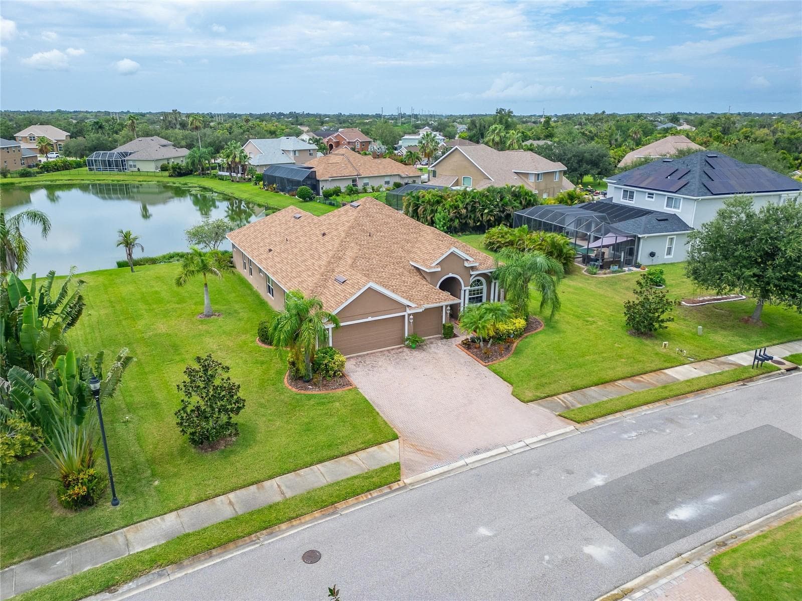 Single Family Residence at 4315 70TH AVE E, ELLENTON, photo 9 of 98