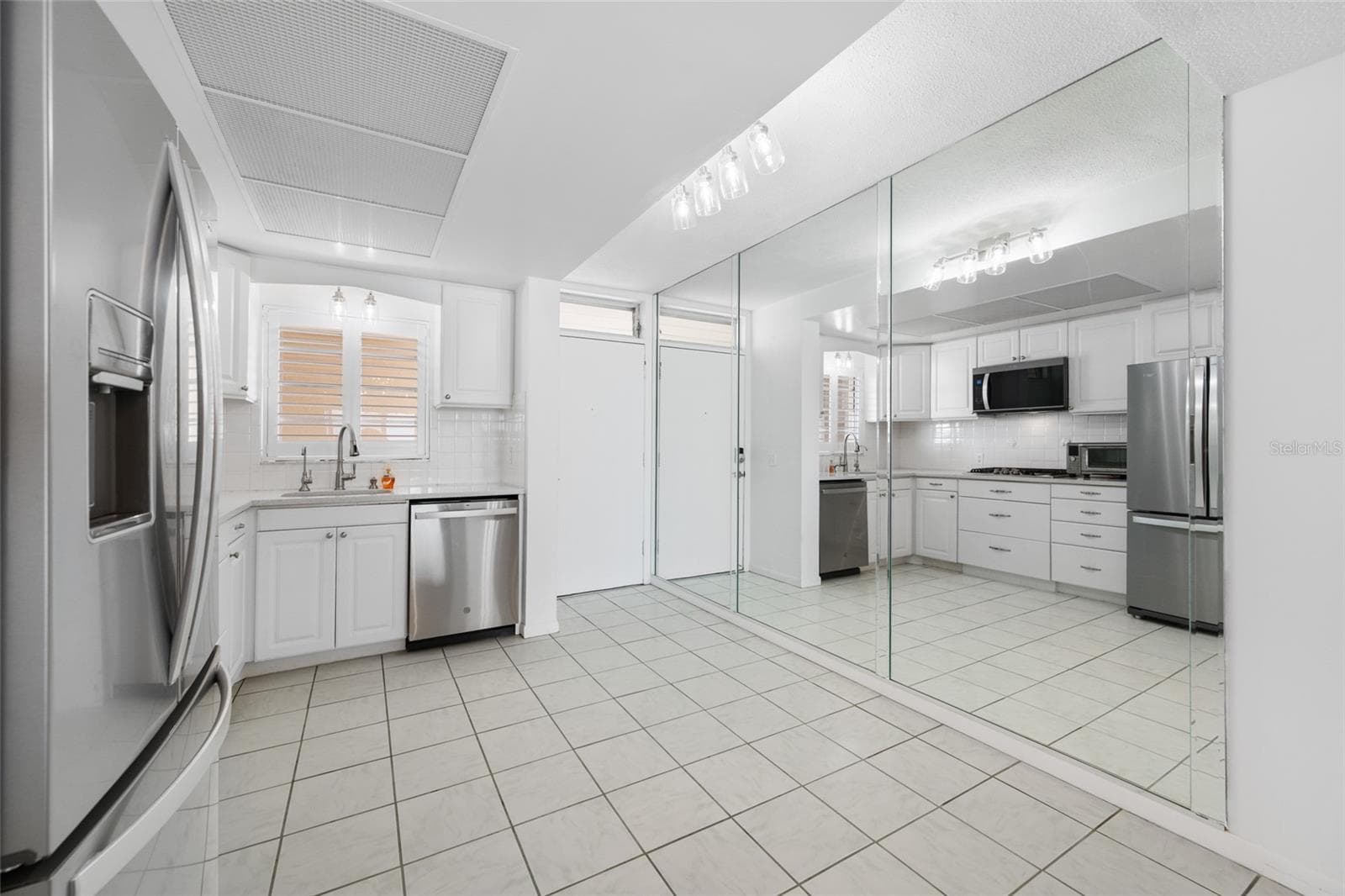 Condominium at 1847 SHORE DR S #509, SOUTH PASADENA, photo 9 of 28